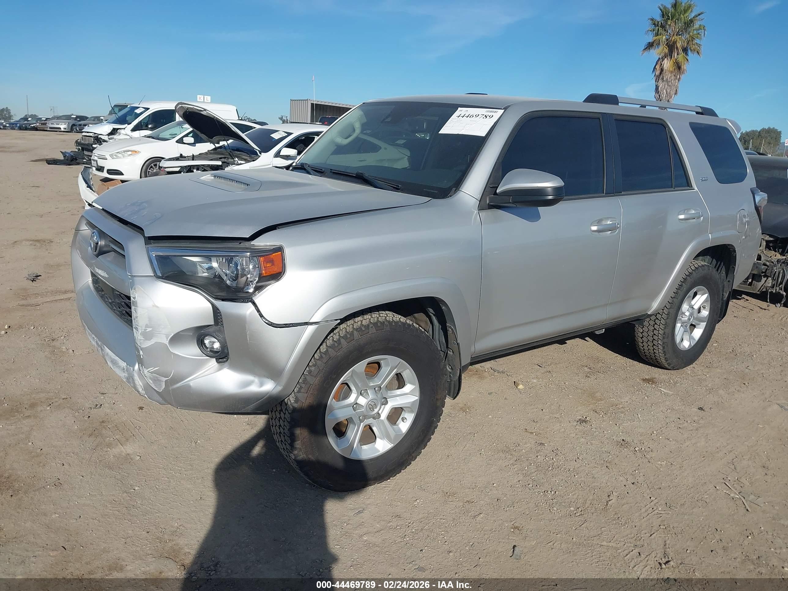 TOYOTA 4RUNNER image 2