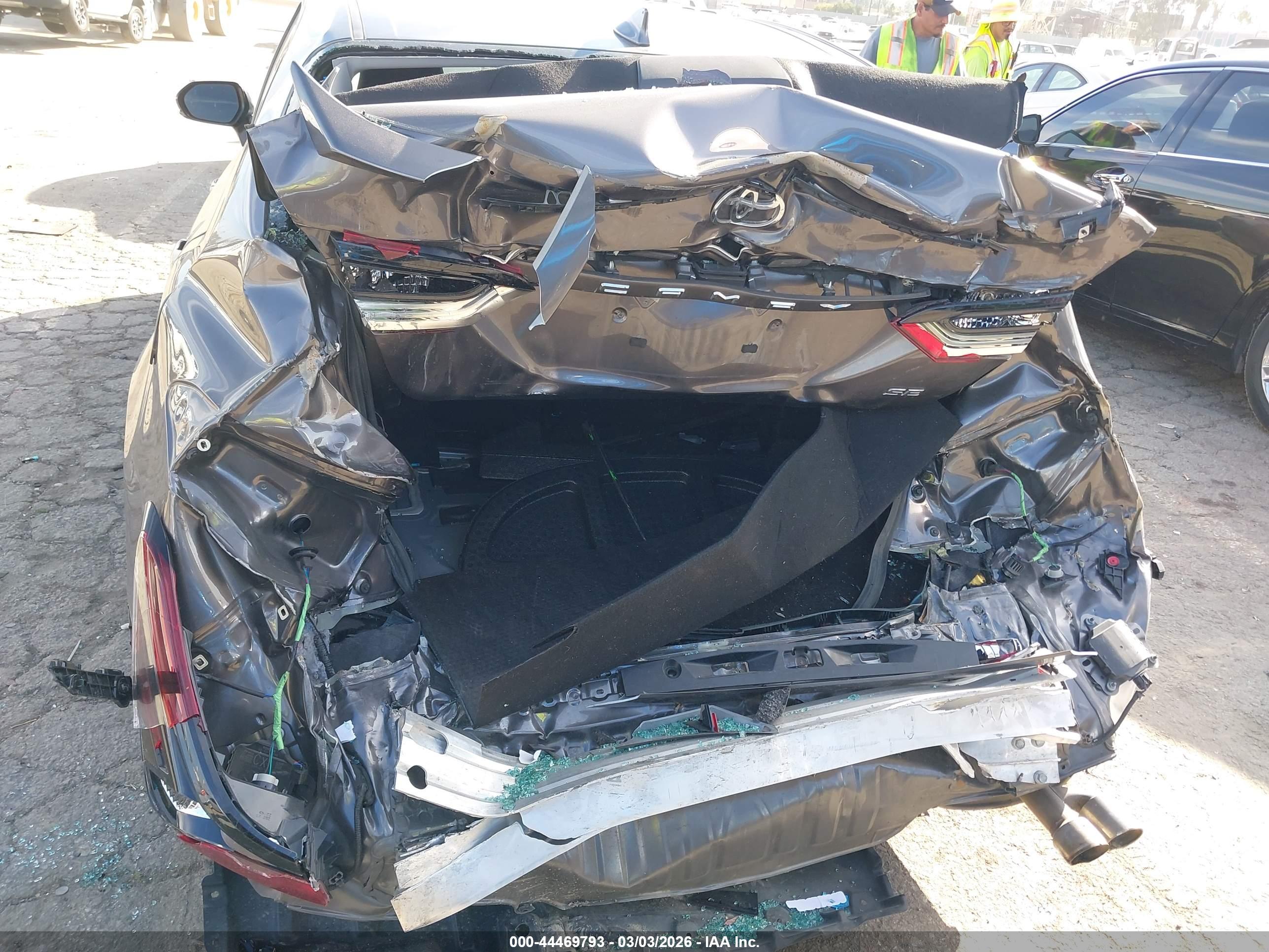 TOYOTA CAMRY image 6