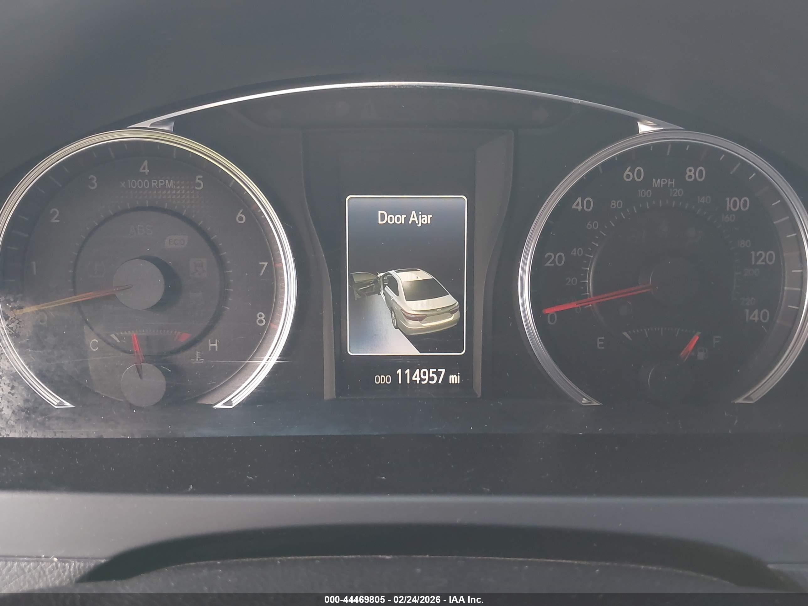 TOYOTA CAMRY image 7