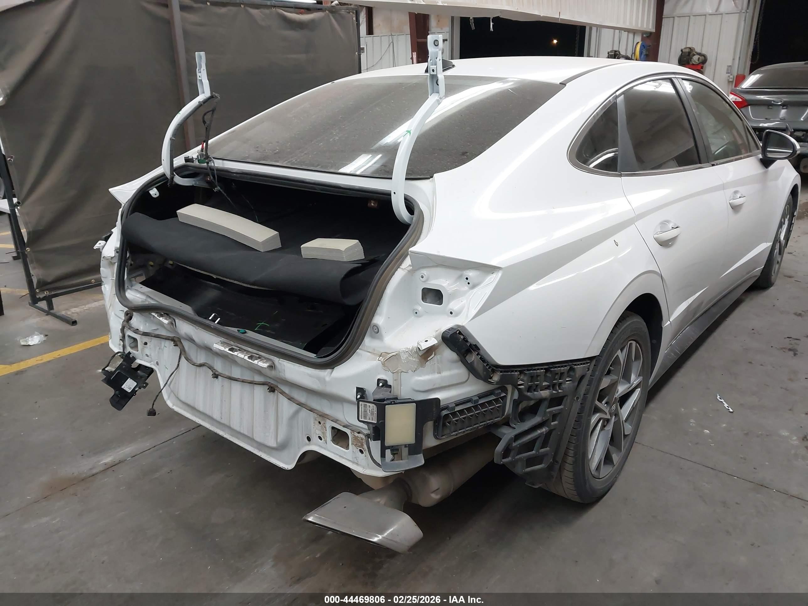 HYUNDAI SONATA image 6