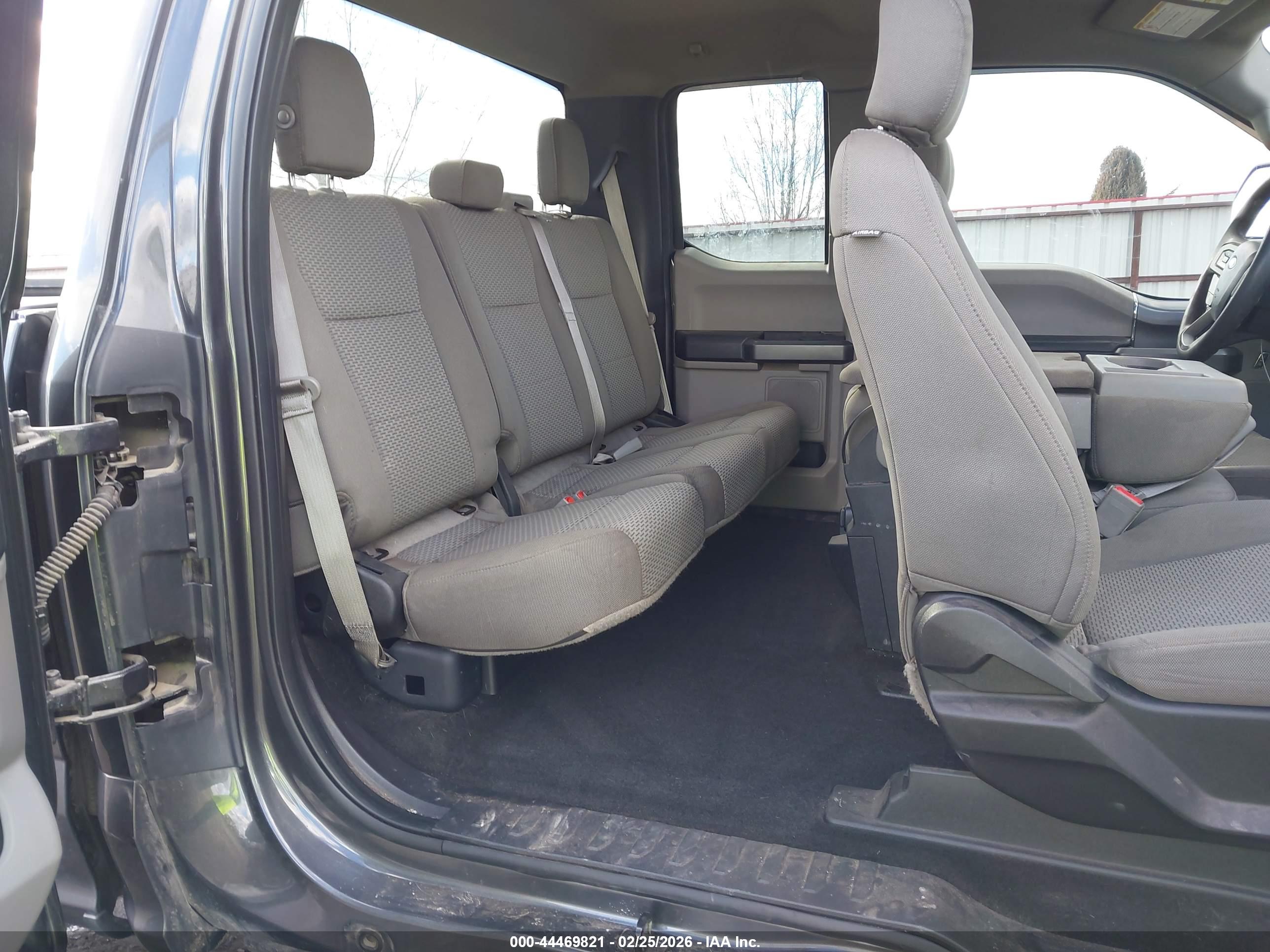 FORD F-250 image 8
