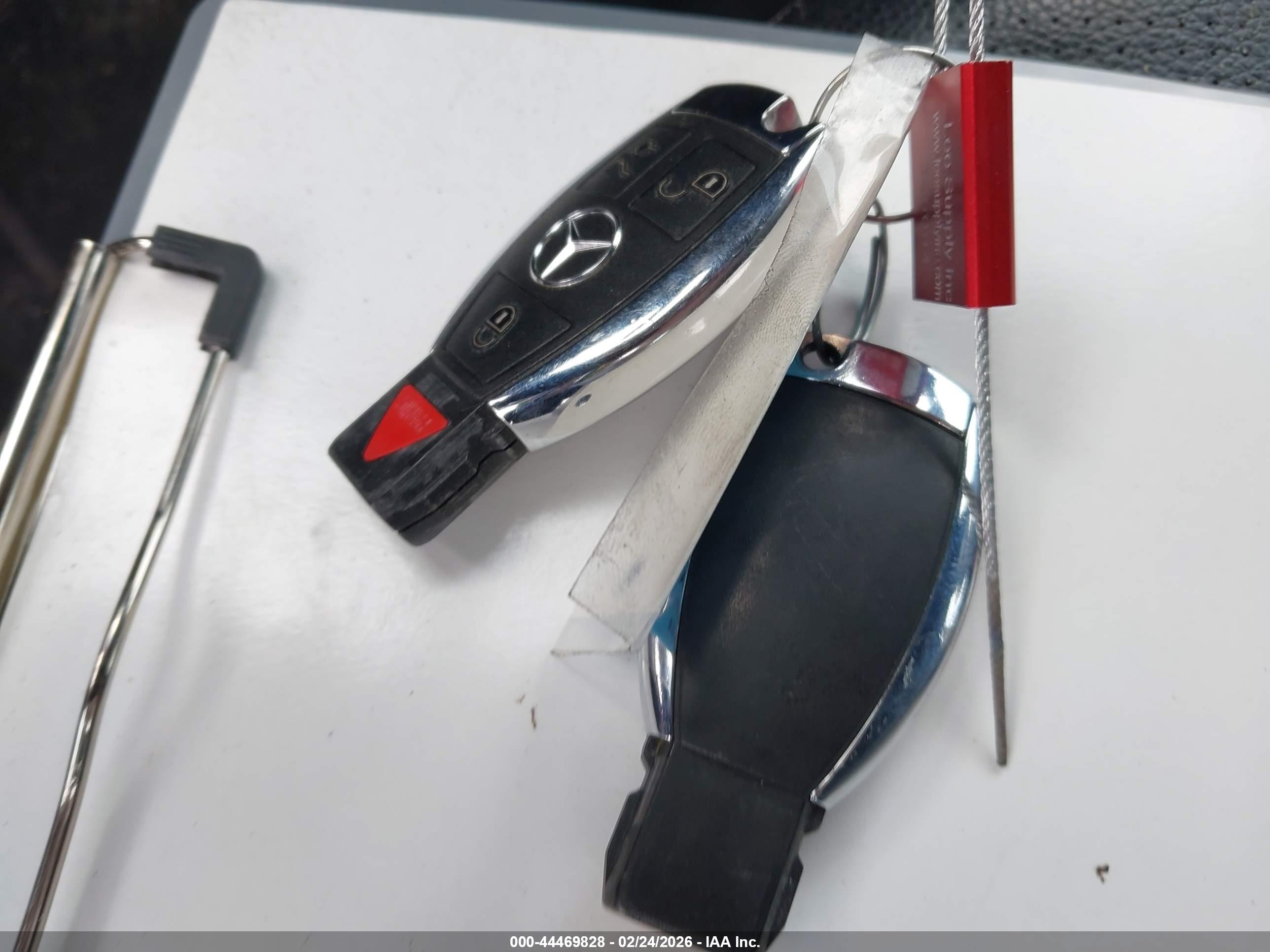 MERCEDES-BENZ C image 11