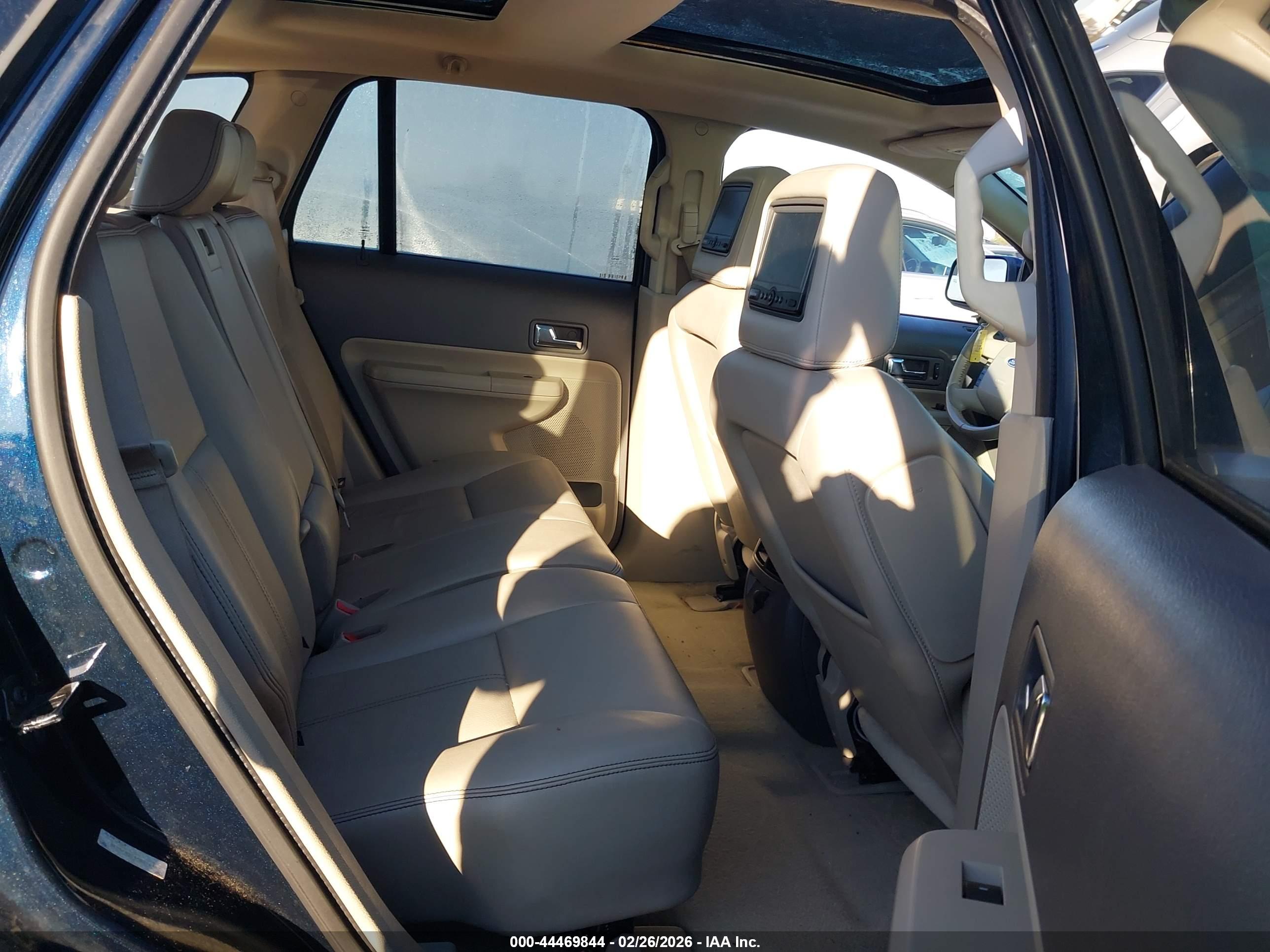 FORD EDGE image 8