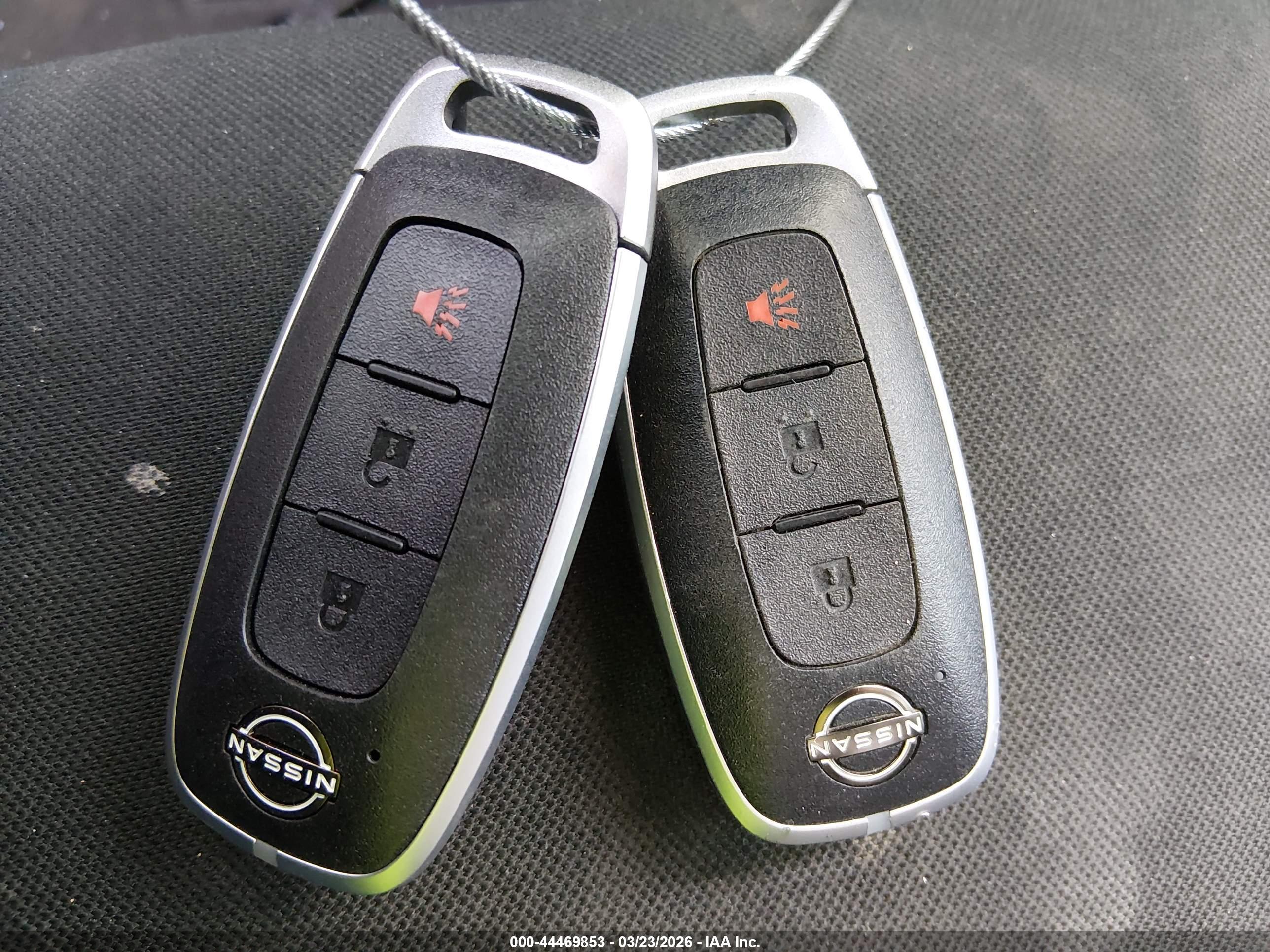 NISSAN KICKS image 11