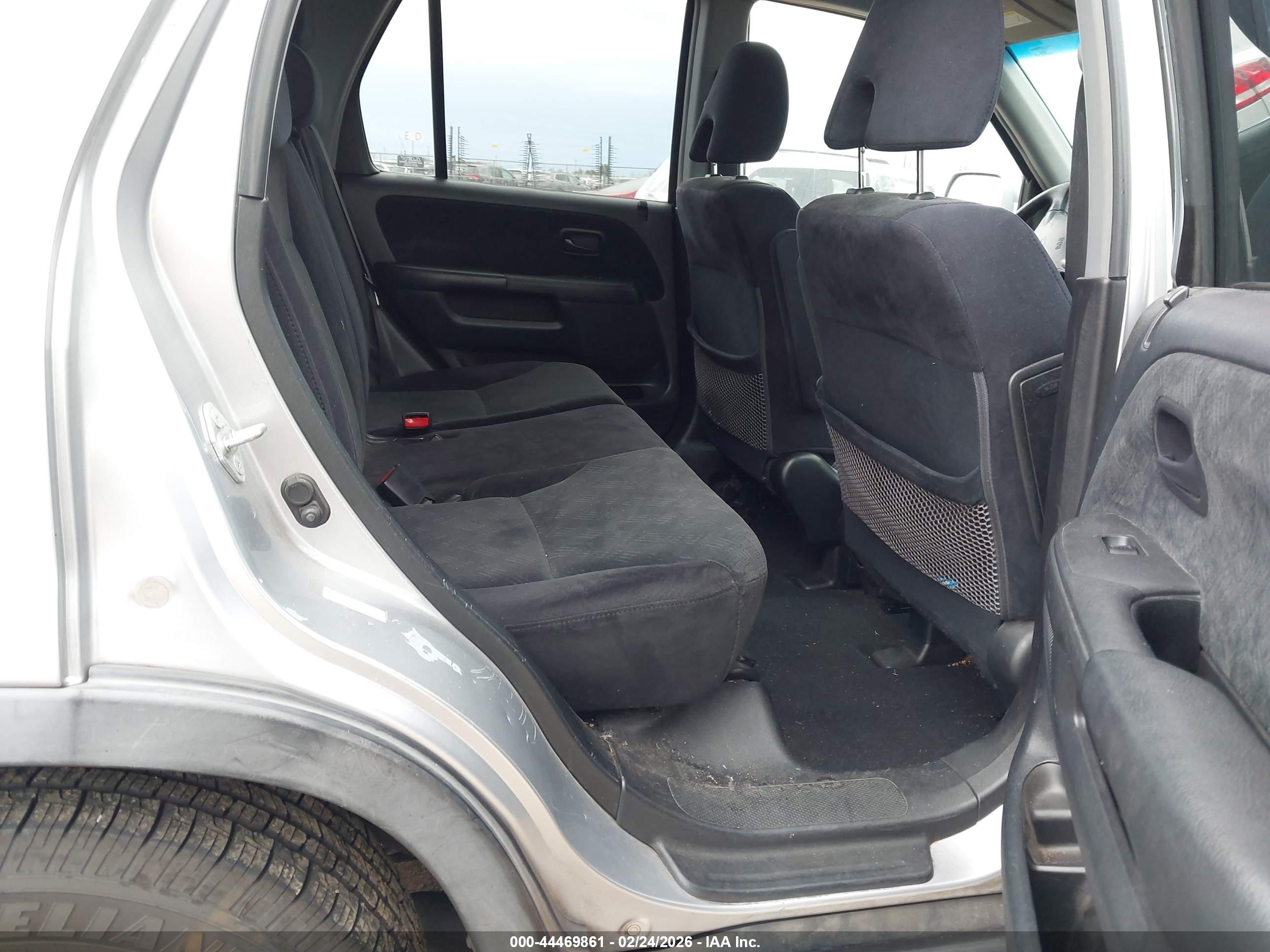 HONDA CR-V image 8