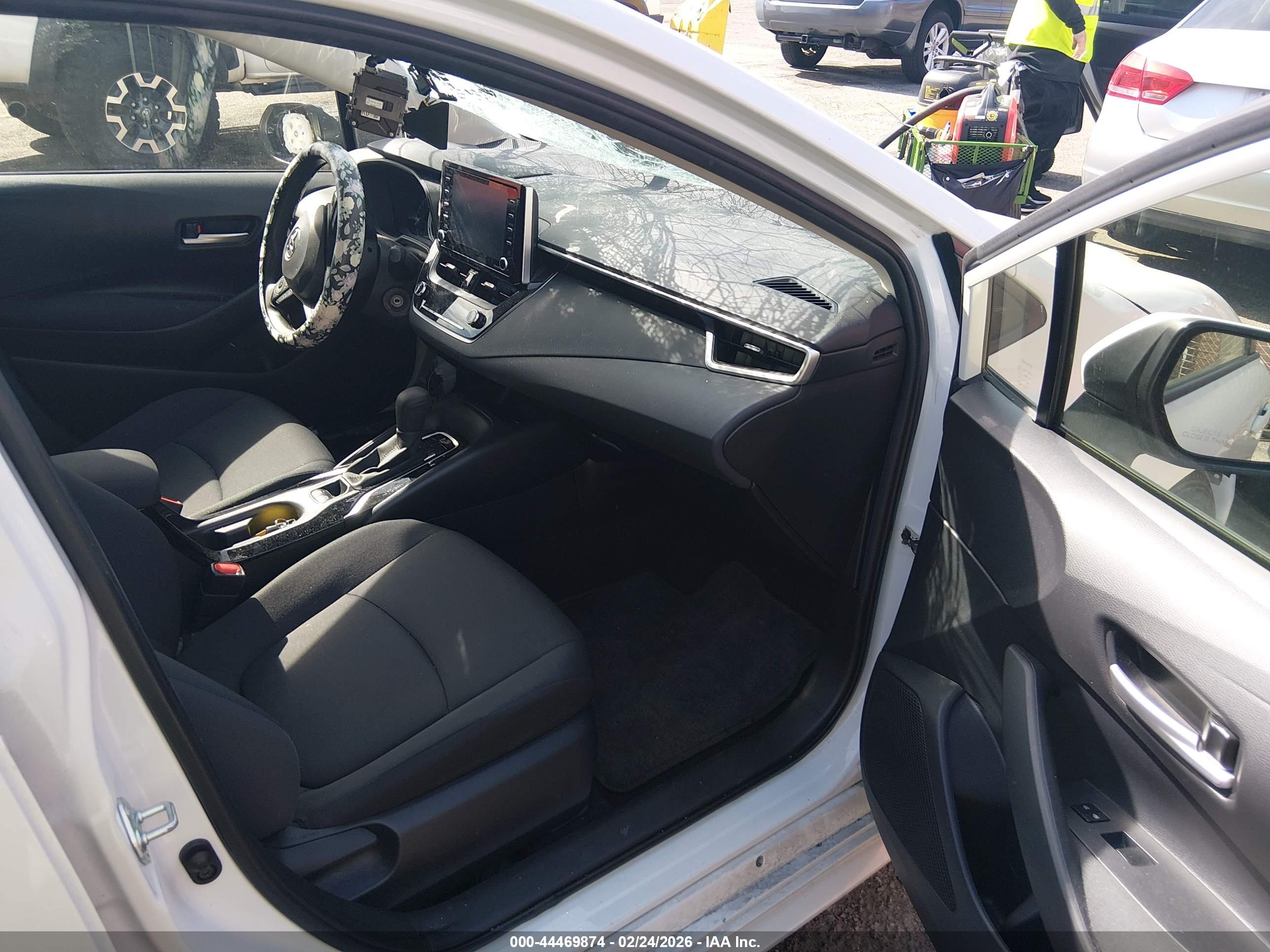 TOYOTA COROLLA image 5