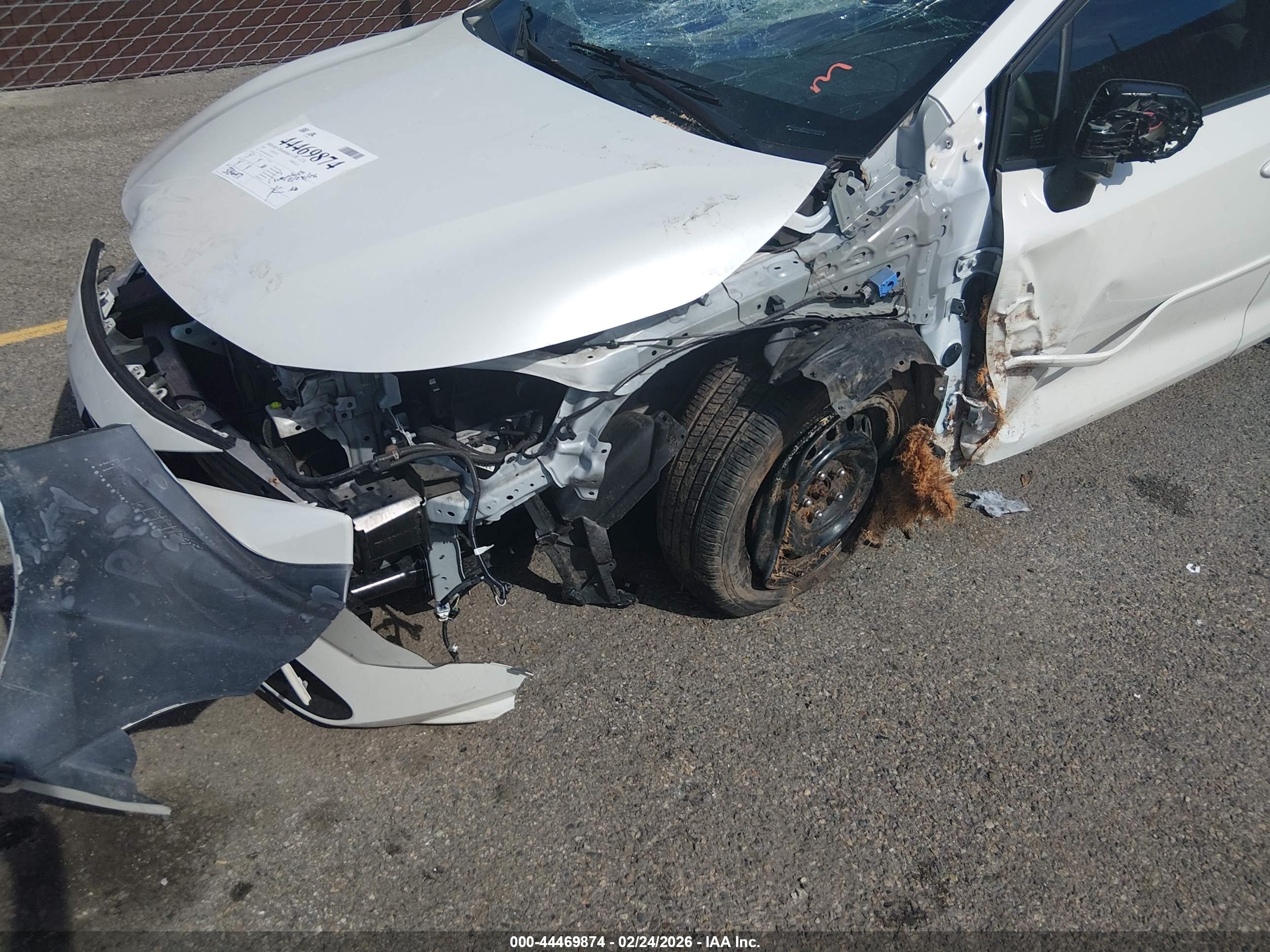 TOYOTA COROLLA image 6
