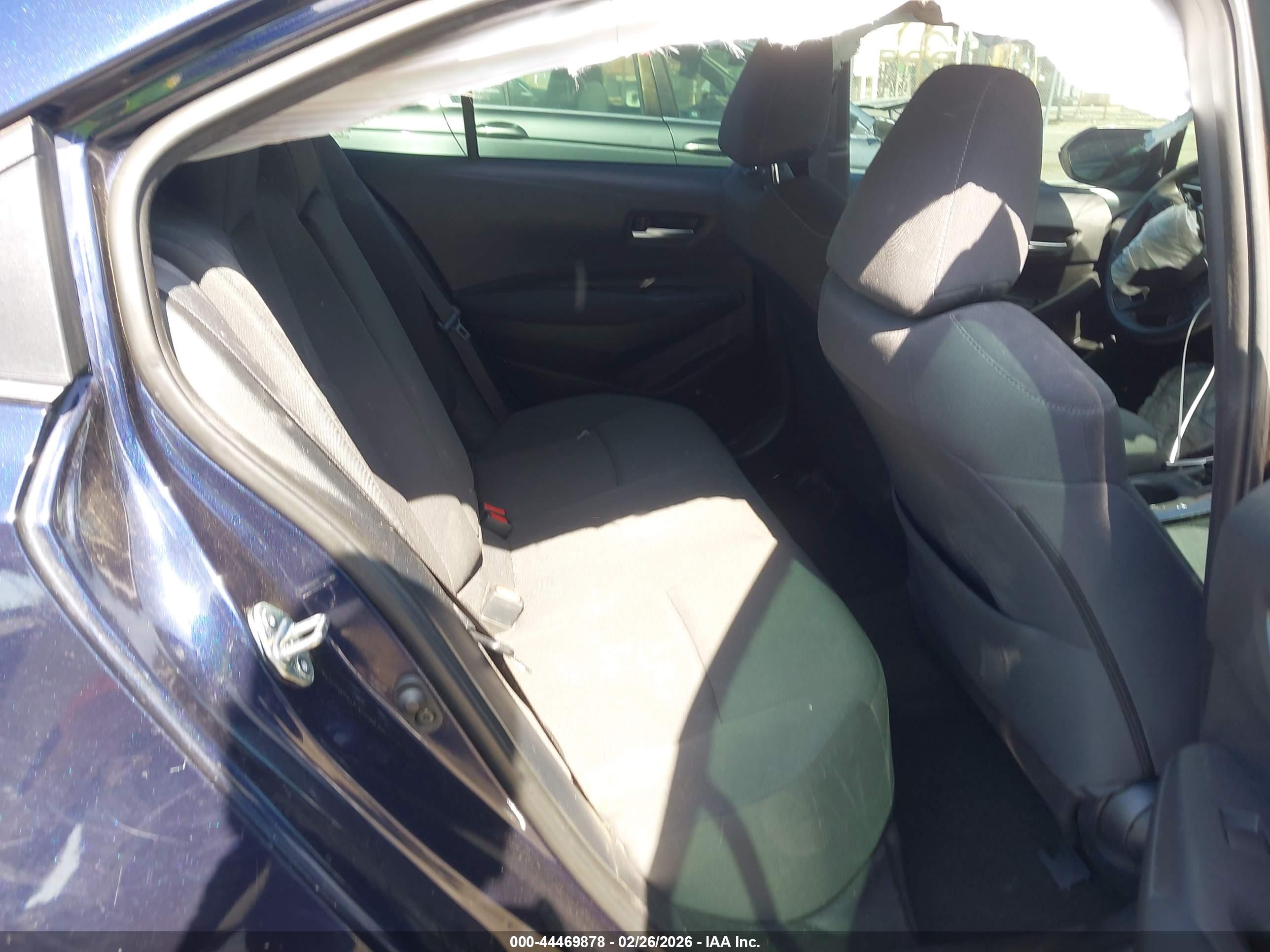 TOYOTA COROLLA image 8