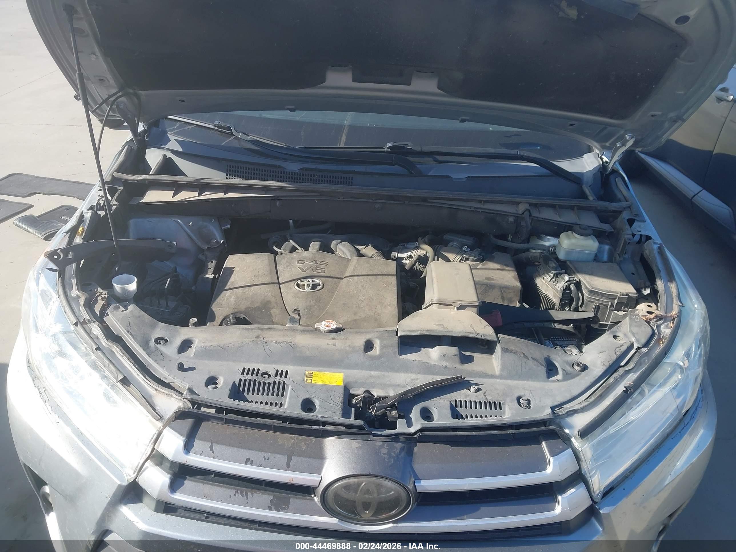 TOYOTA HIGHLANDER image 10