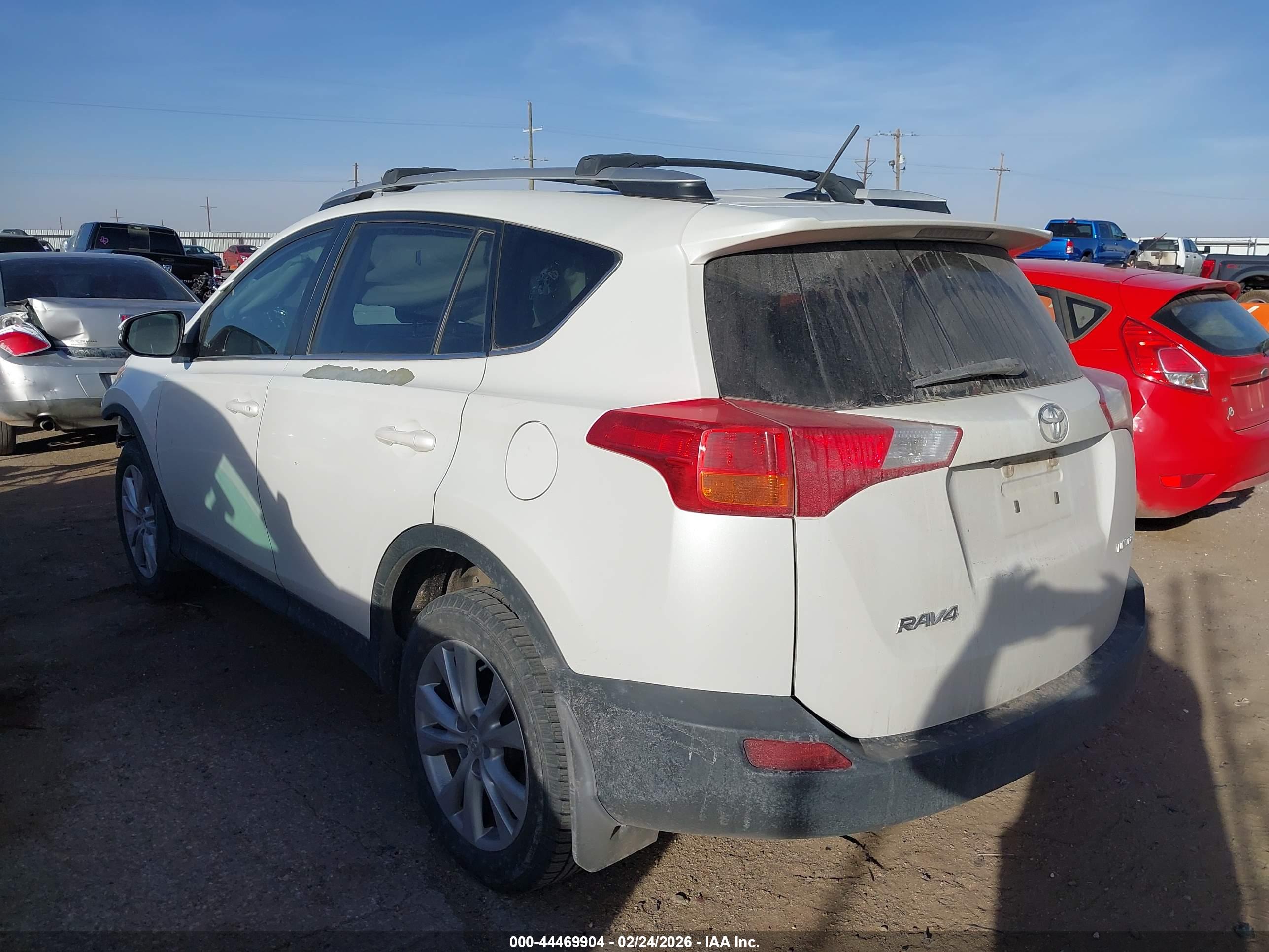 TOYOTA RAV4 image 3