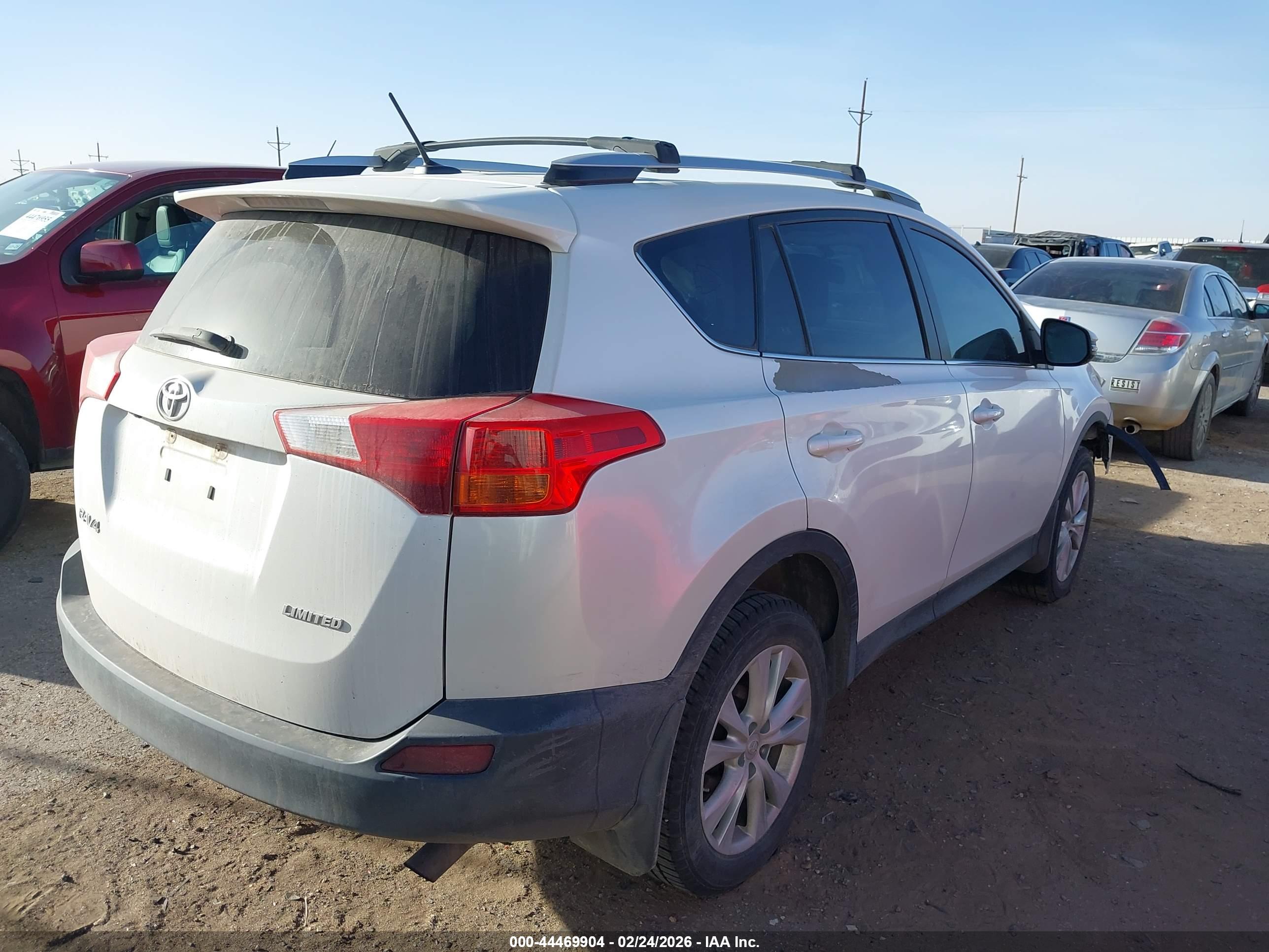 TOYOTA RAV4 image 4