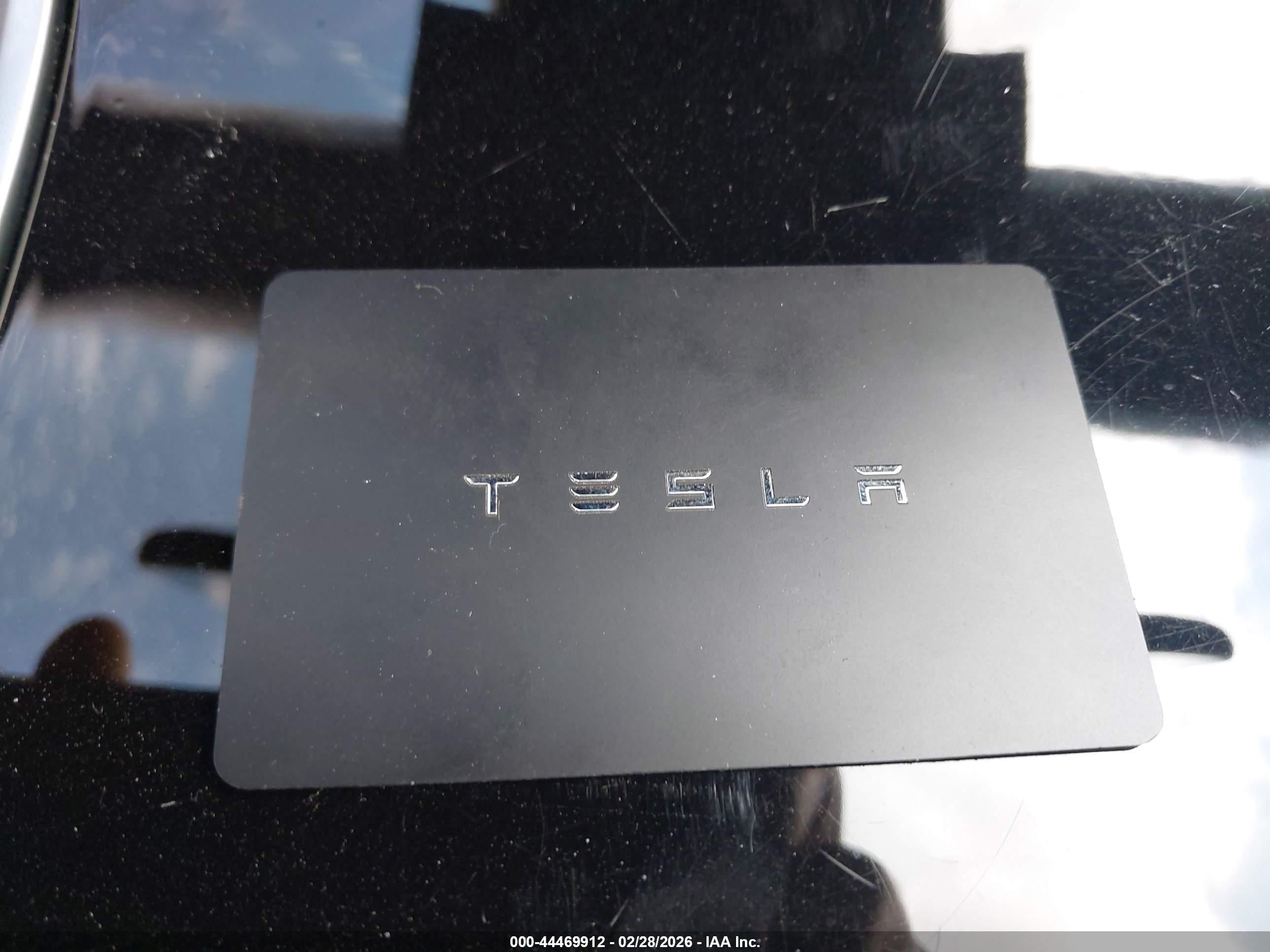 TESLA MODEL image 11