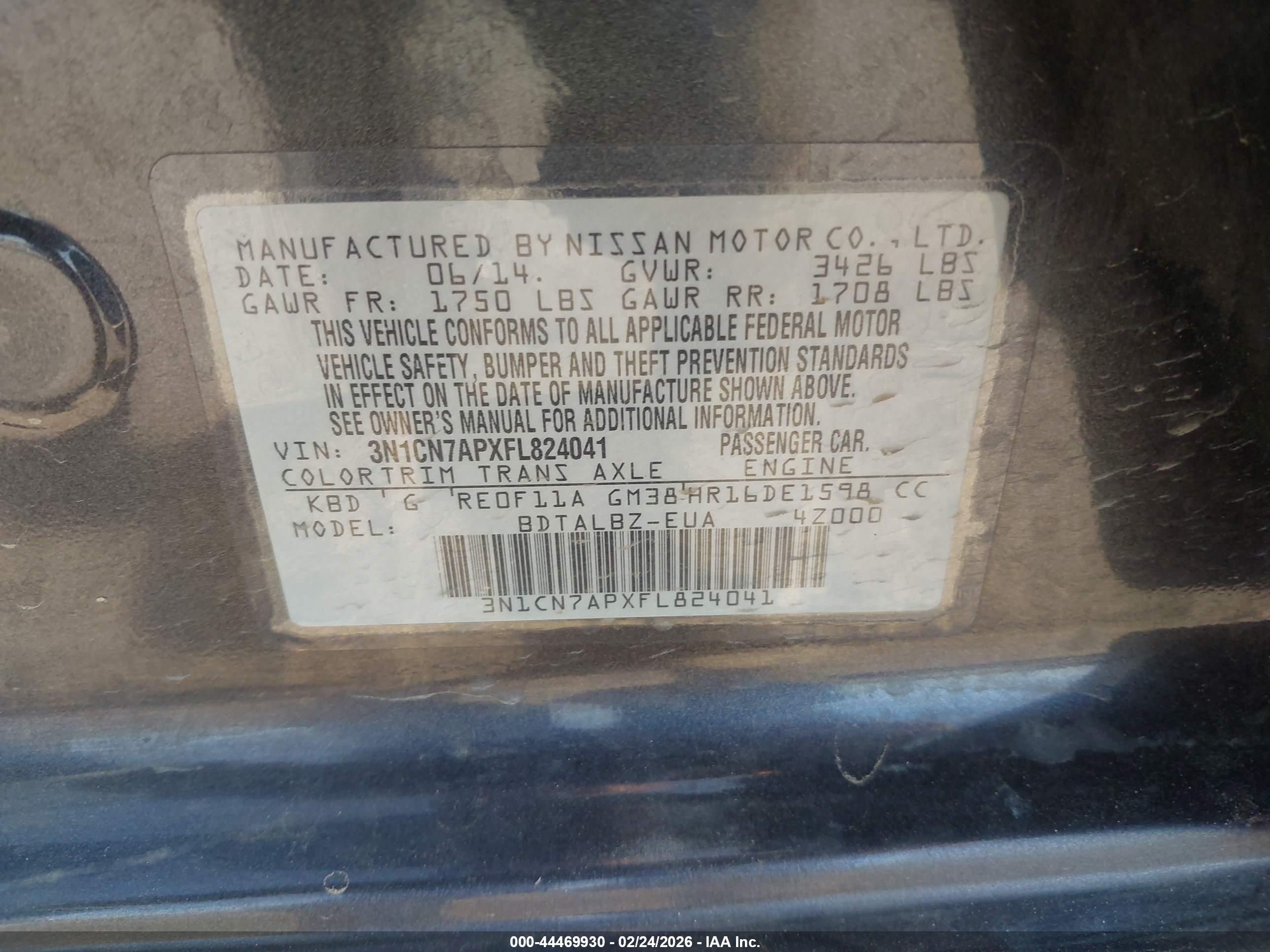 NISSAN VERSA image 9