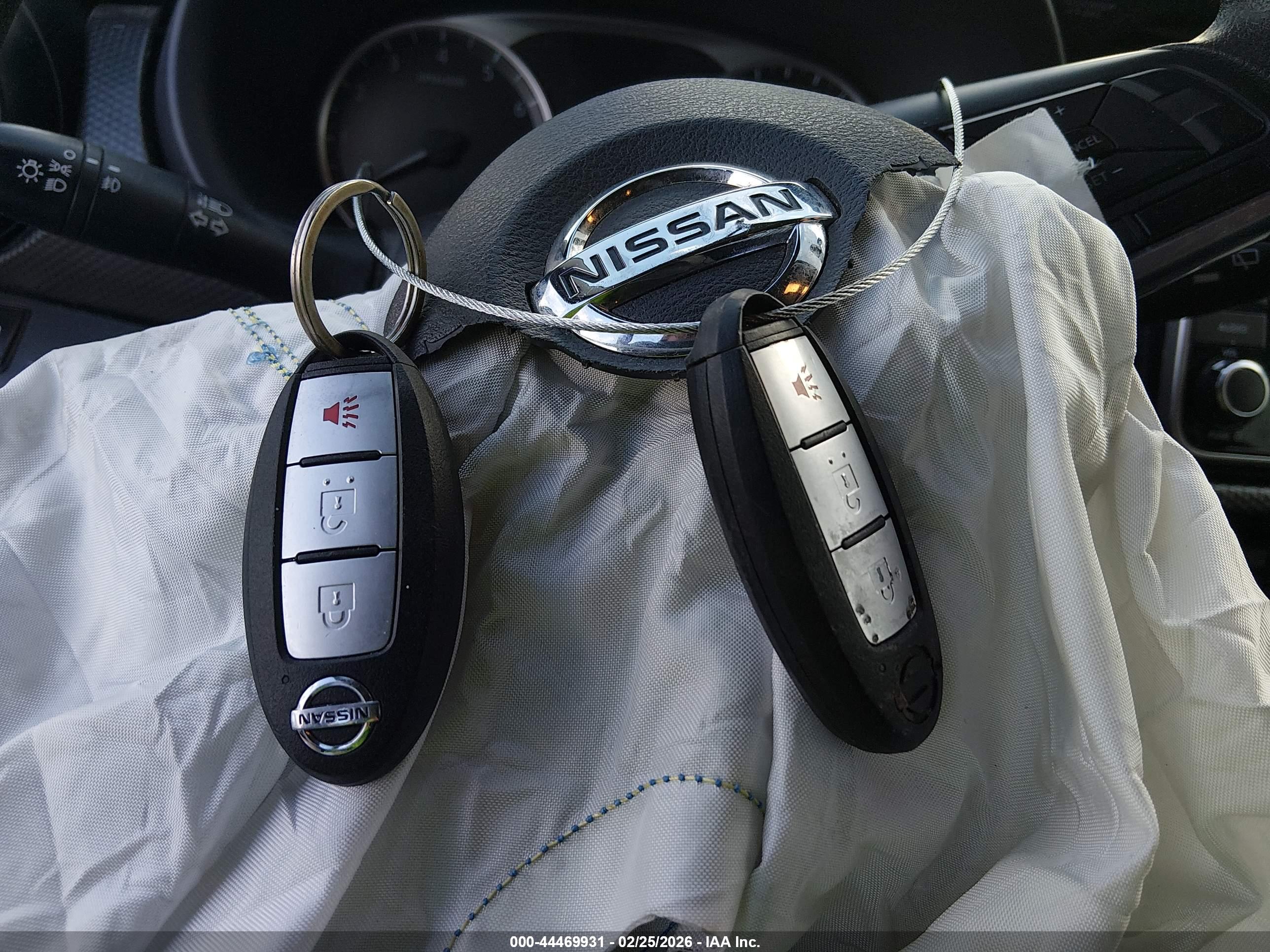 NISSAN KICKS image 11