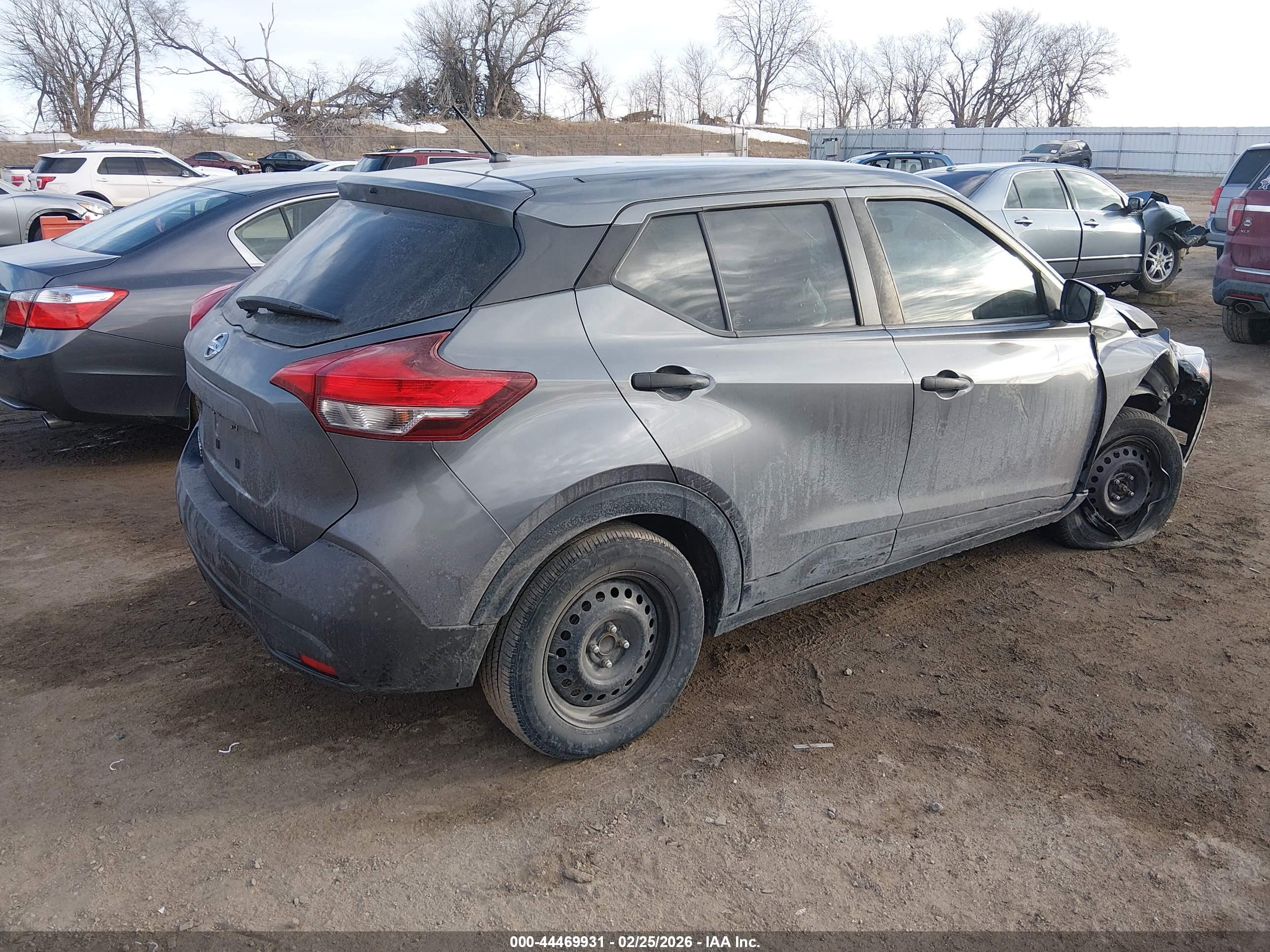 NISSAN KICKS image 4