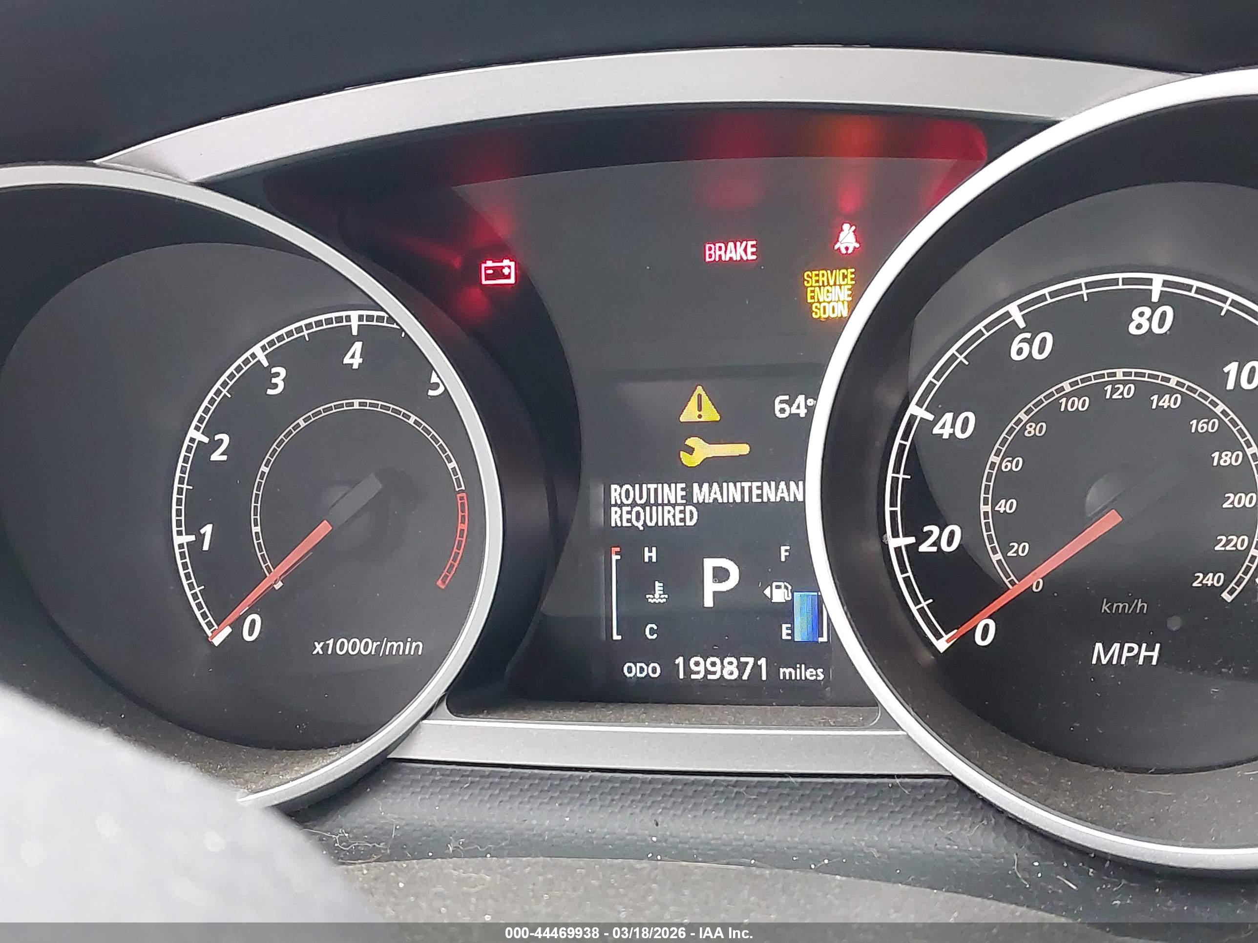 MITSUBISHI OUTLANDER image 7