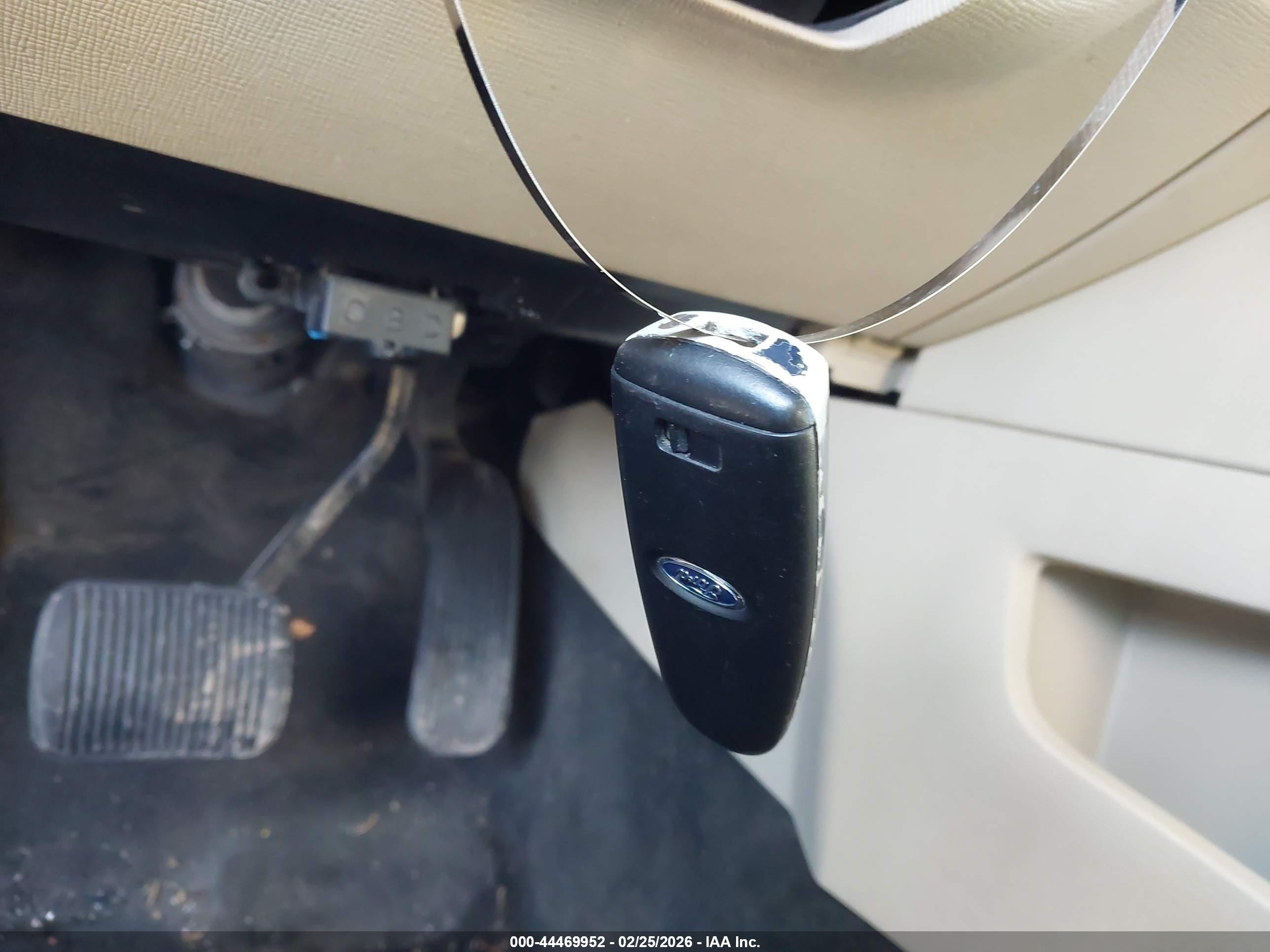 FORD FLEX image 11