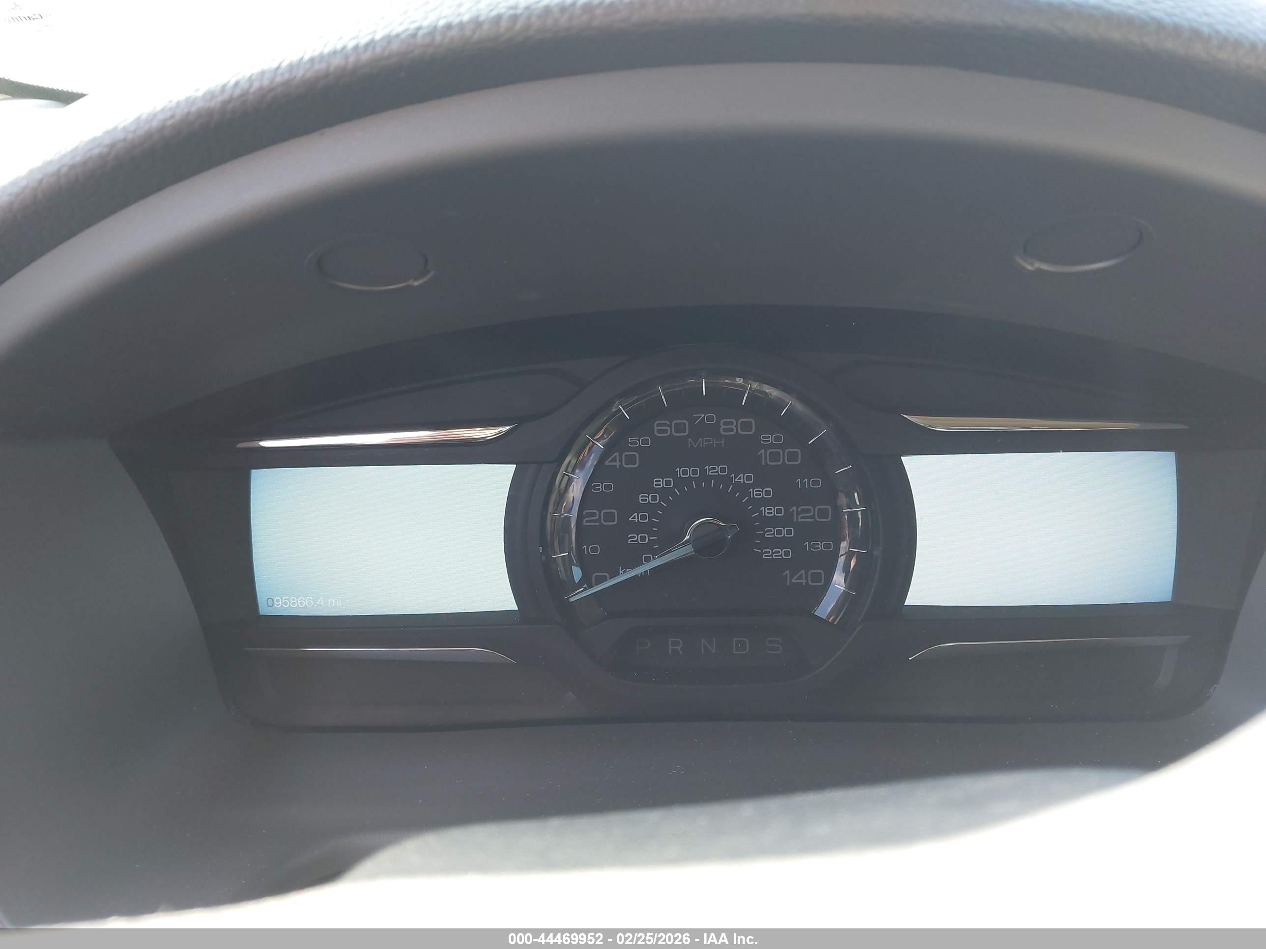 FORD FLEX image 7