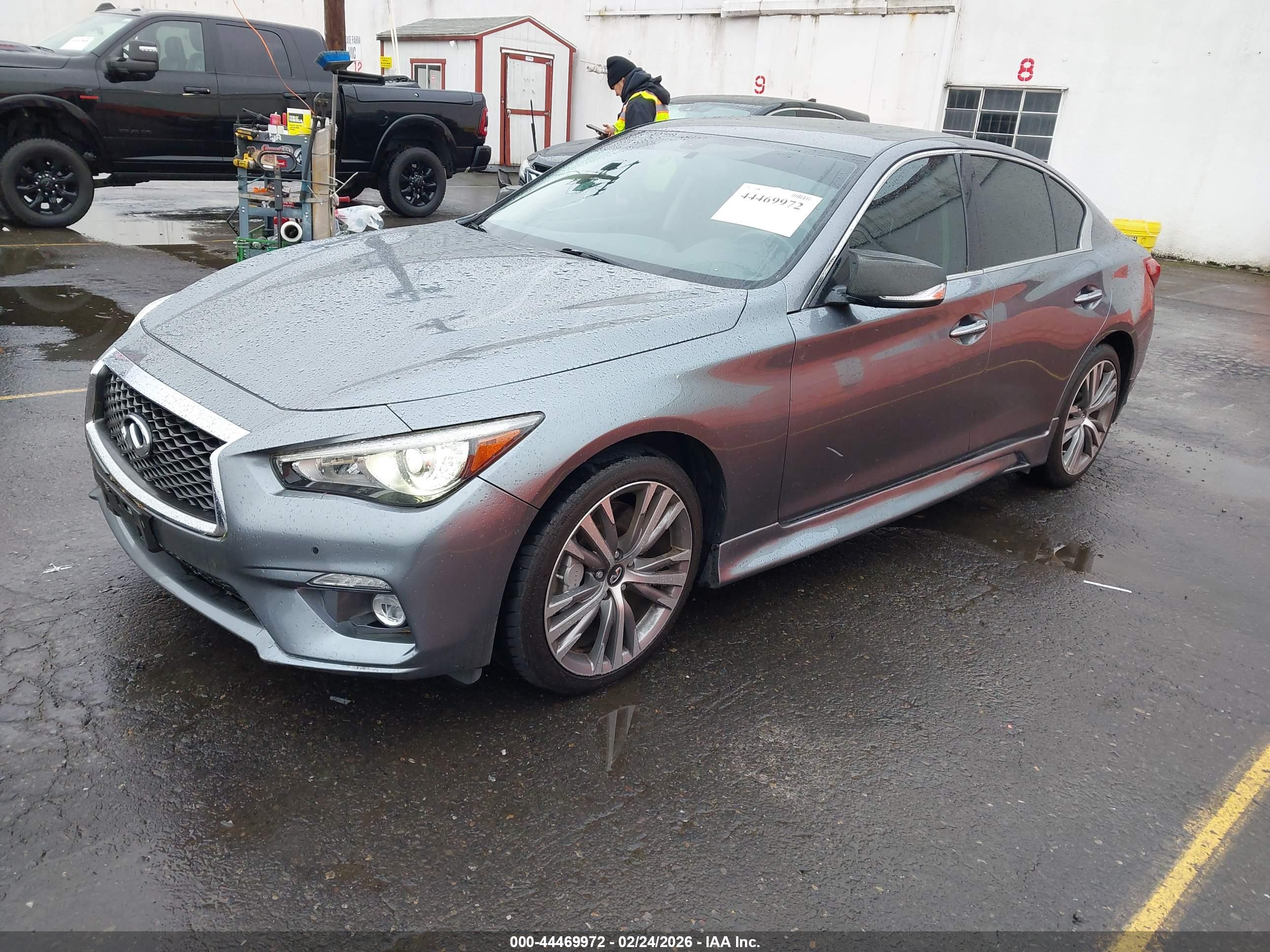INFINITI Q50 image 2