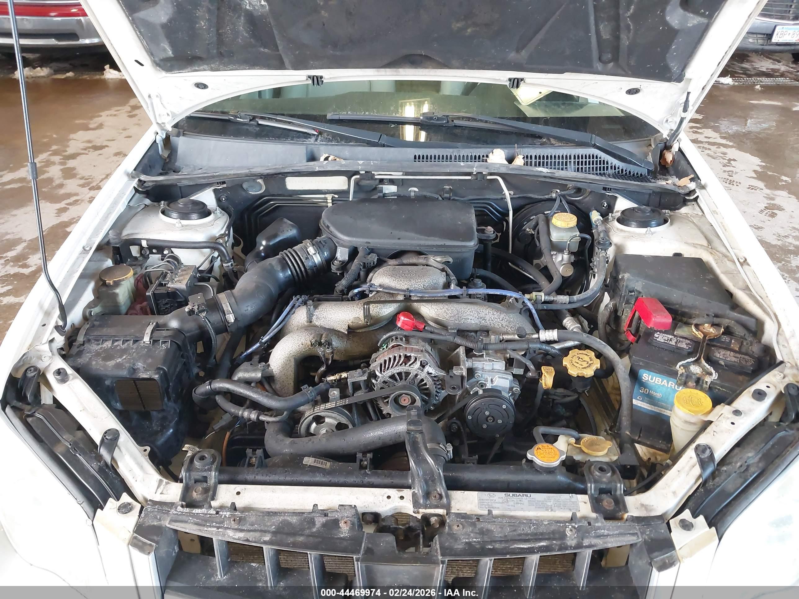 SUBARU OUTBACK image 10