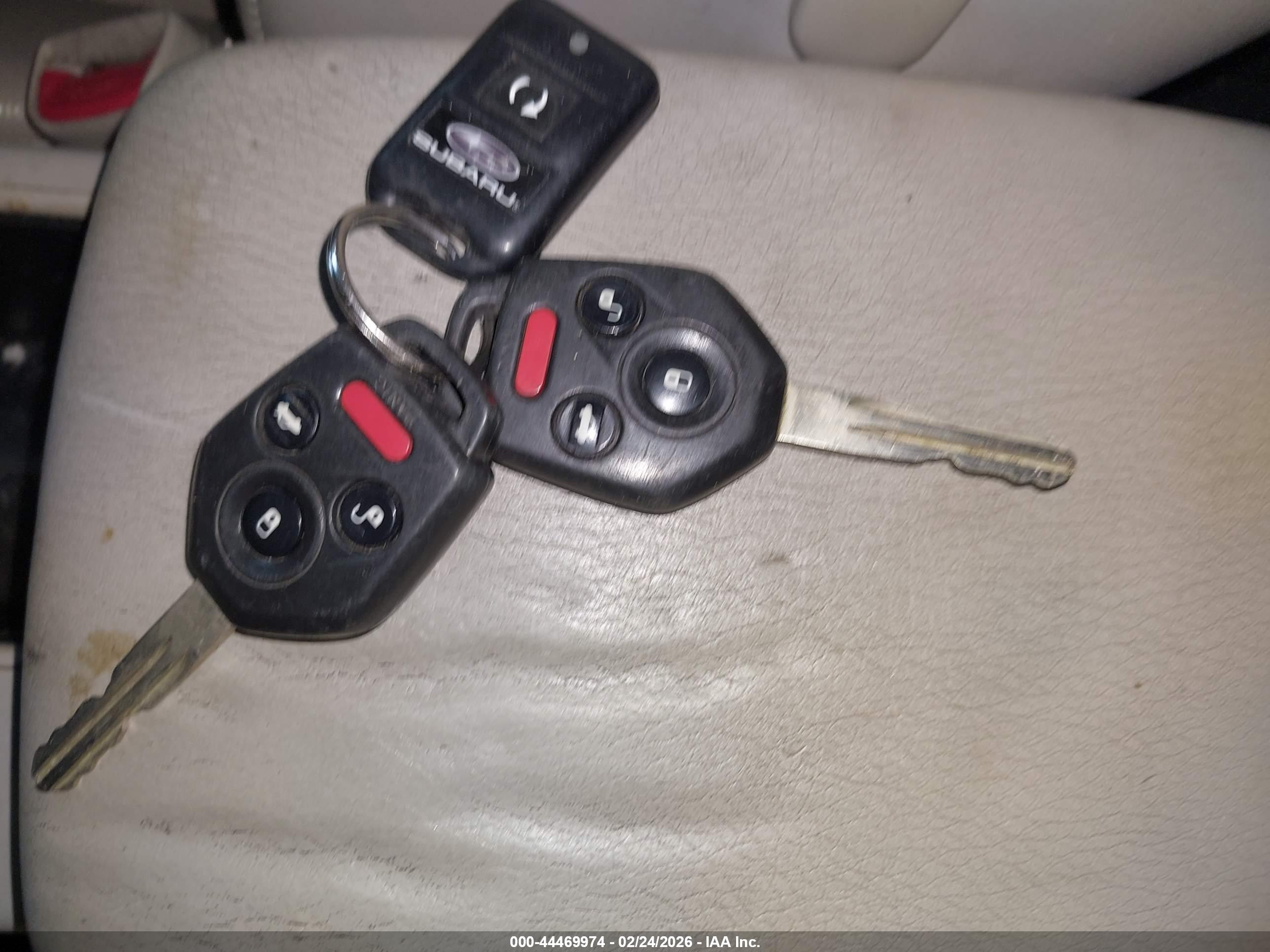 SUBARU OUTBACK image 11