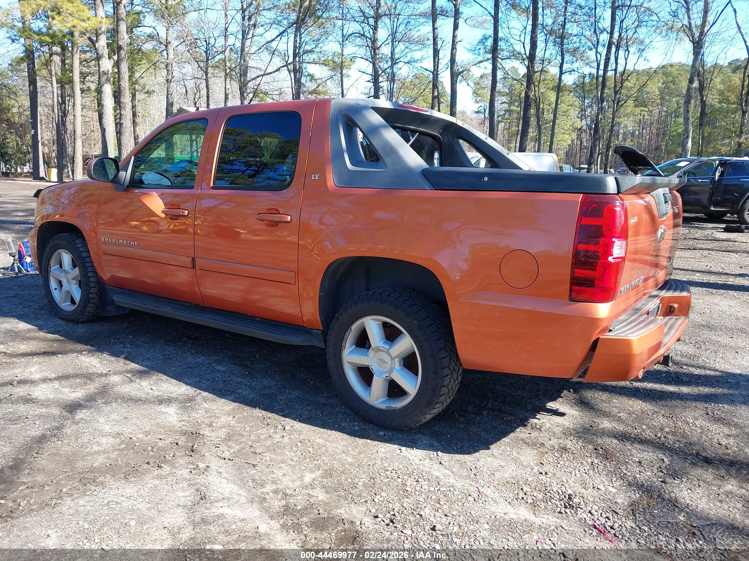 CHEVROLET AVALANCHE image 3