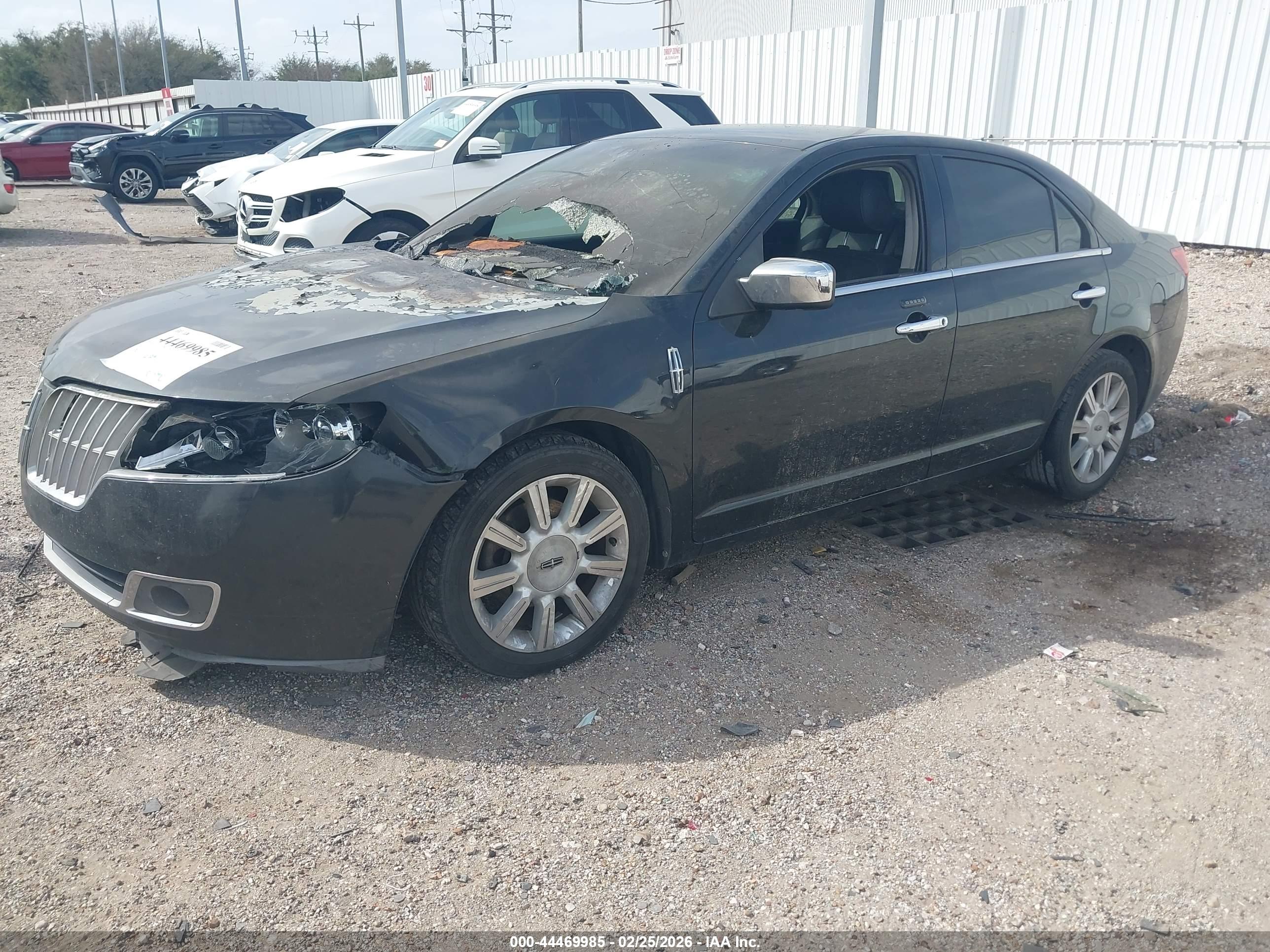 LINCOLN MKZ image 2