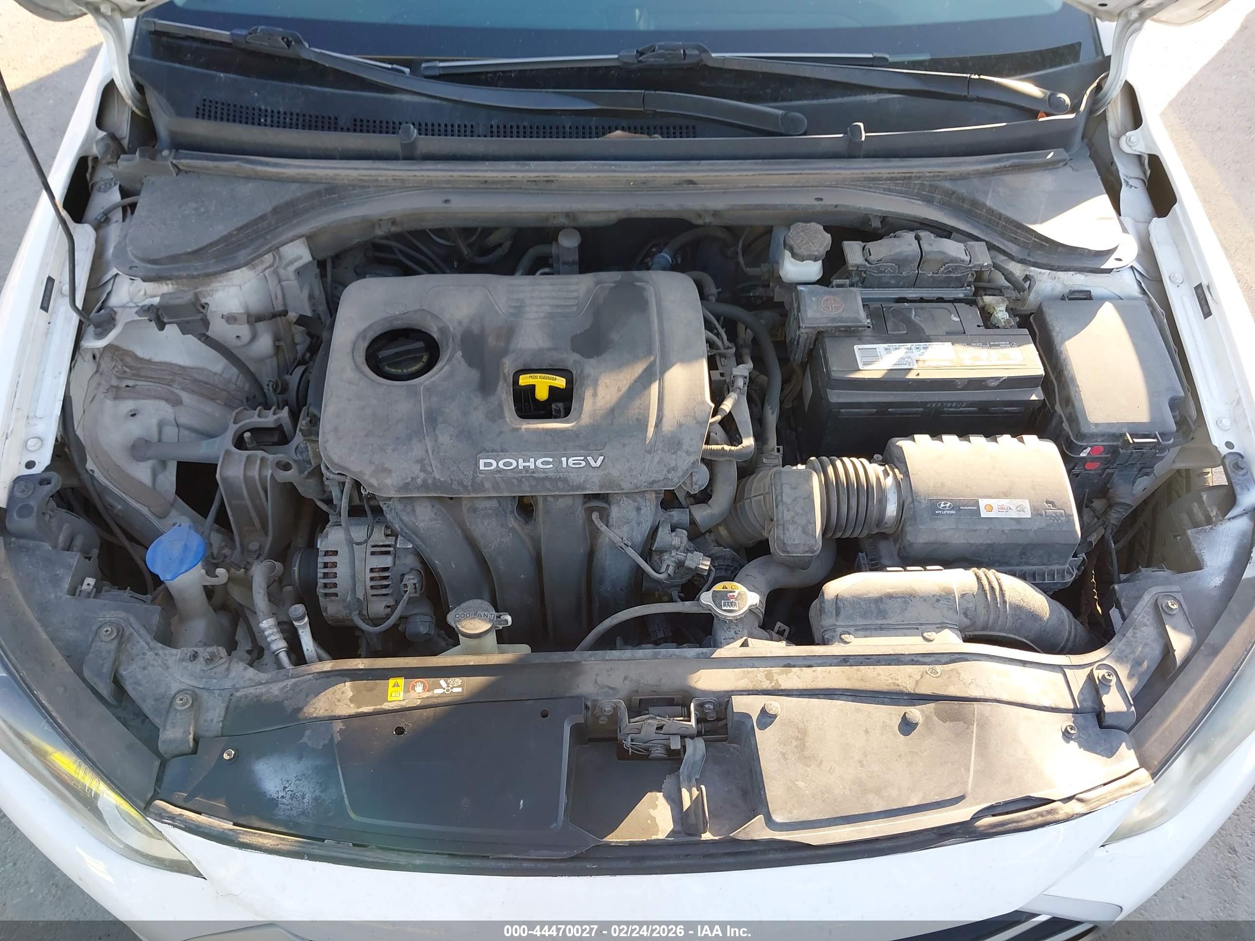 HYUNDAI ELANTRA image 10
