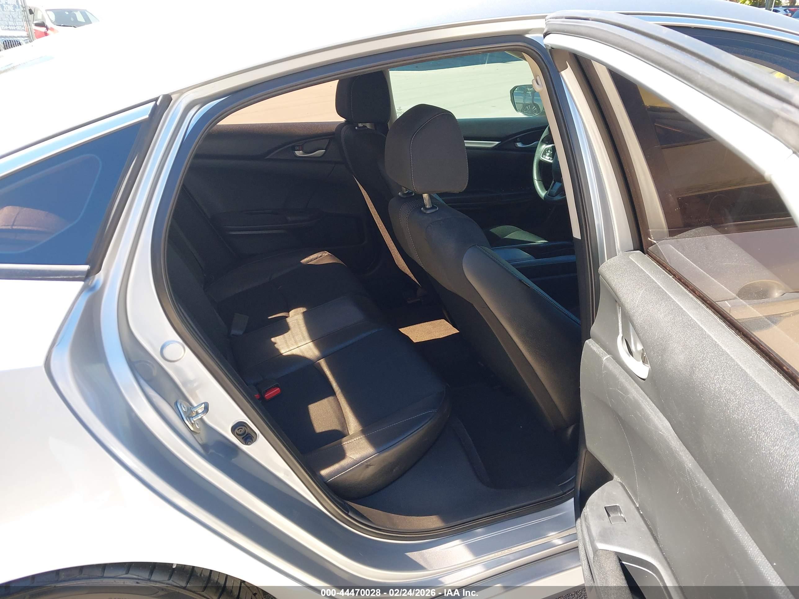 HONDA CIVIC image 8