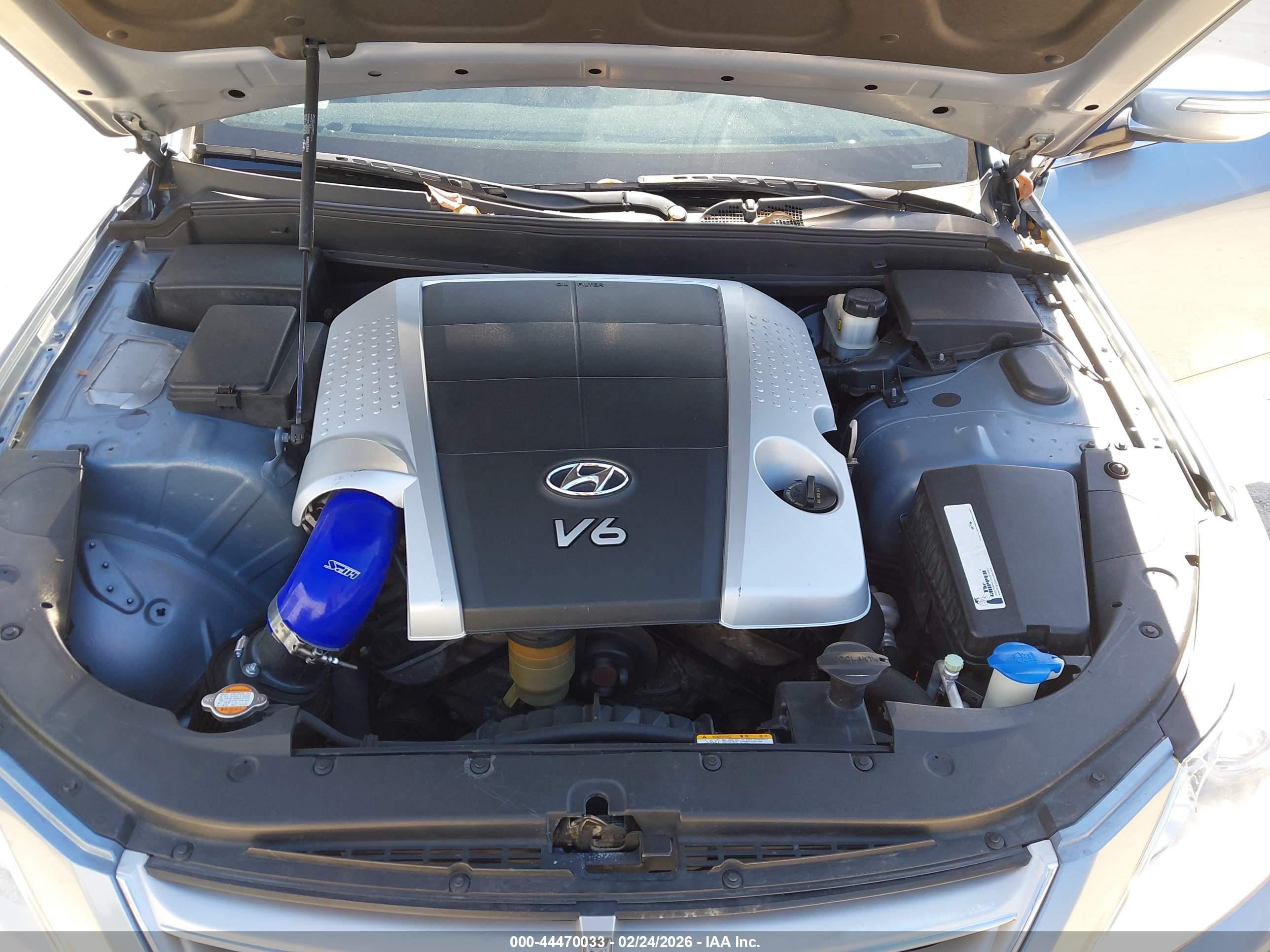 HYUNDAI GENESIS image 10