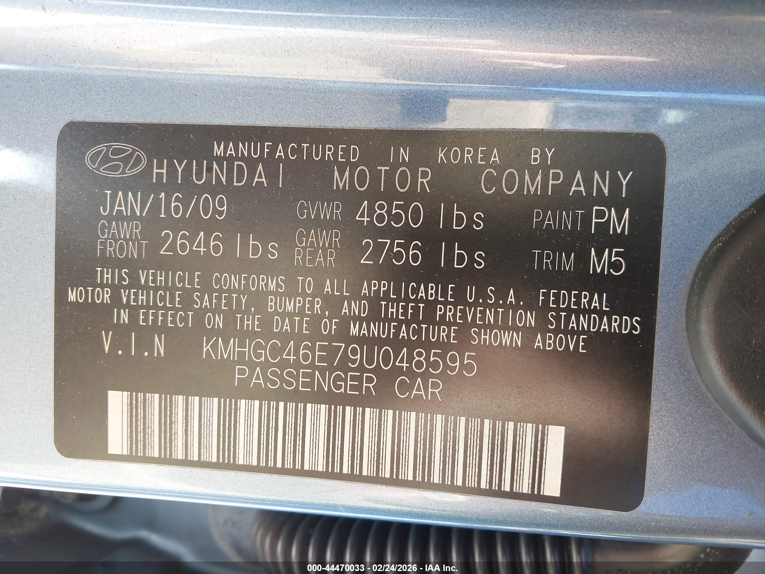HYUNDAI GENESIS image 9