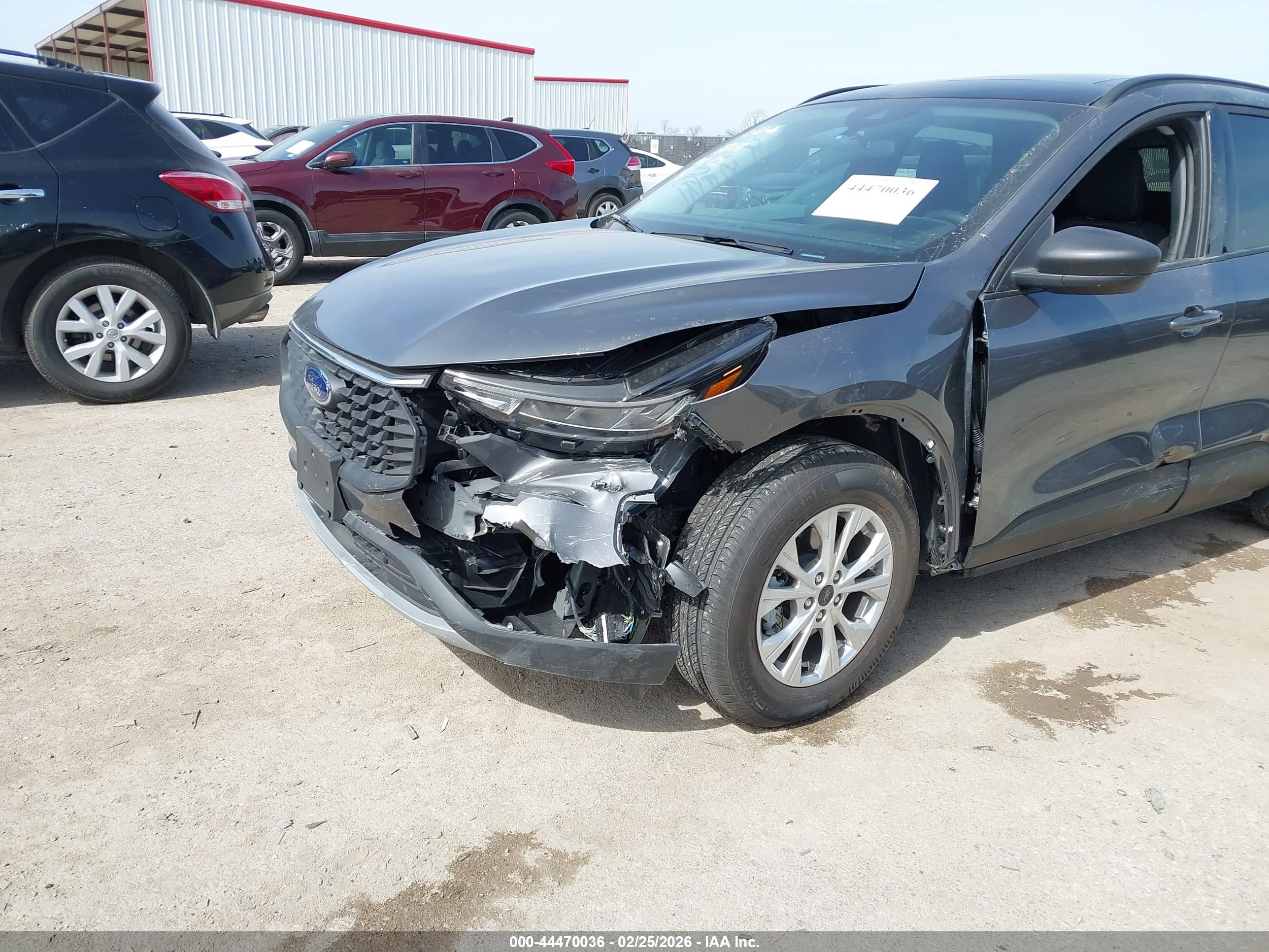 FORD ESCAPE image 6