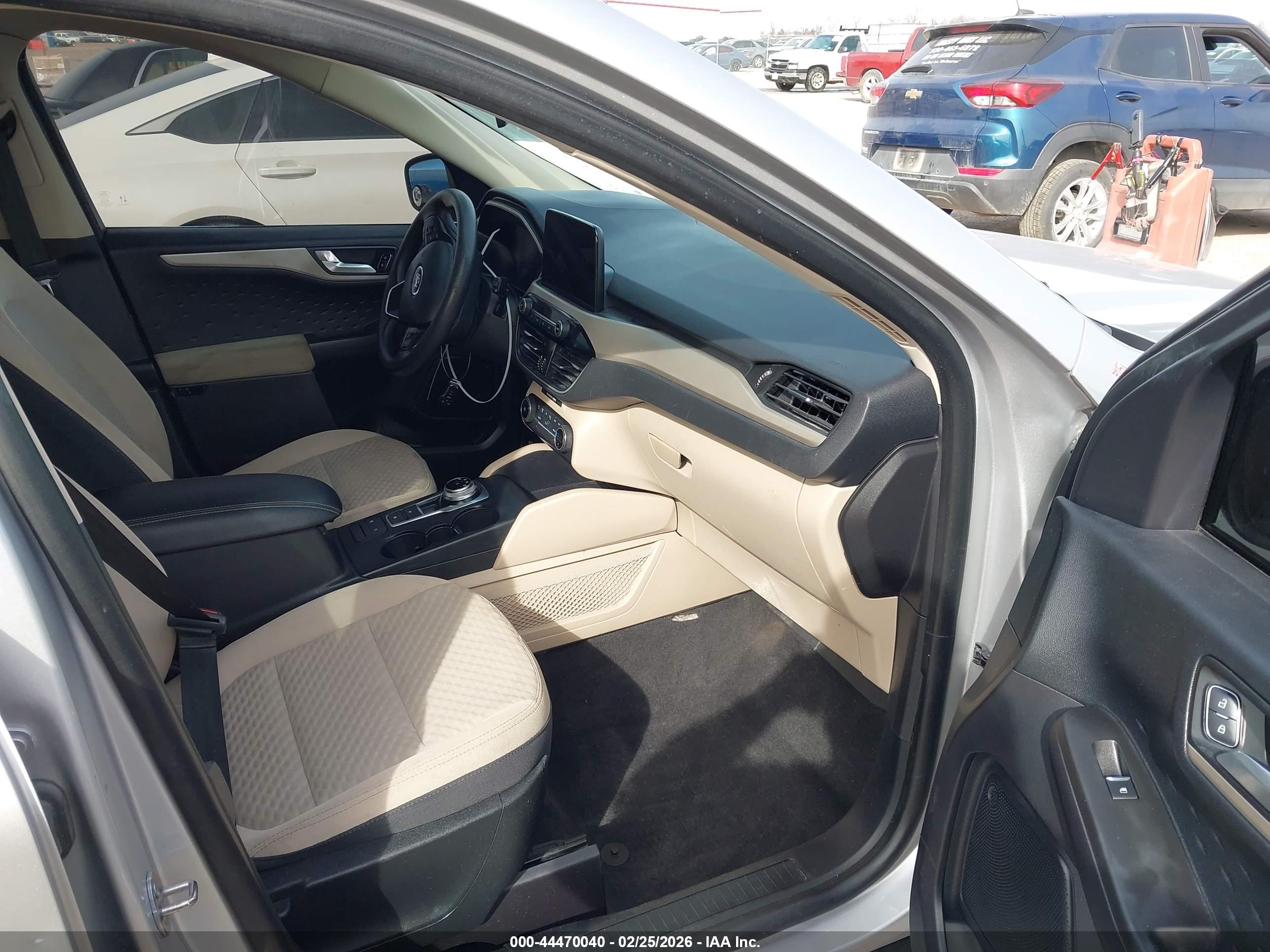 FORD ESCAPE image 5