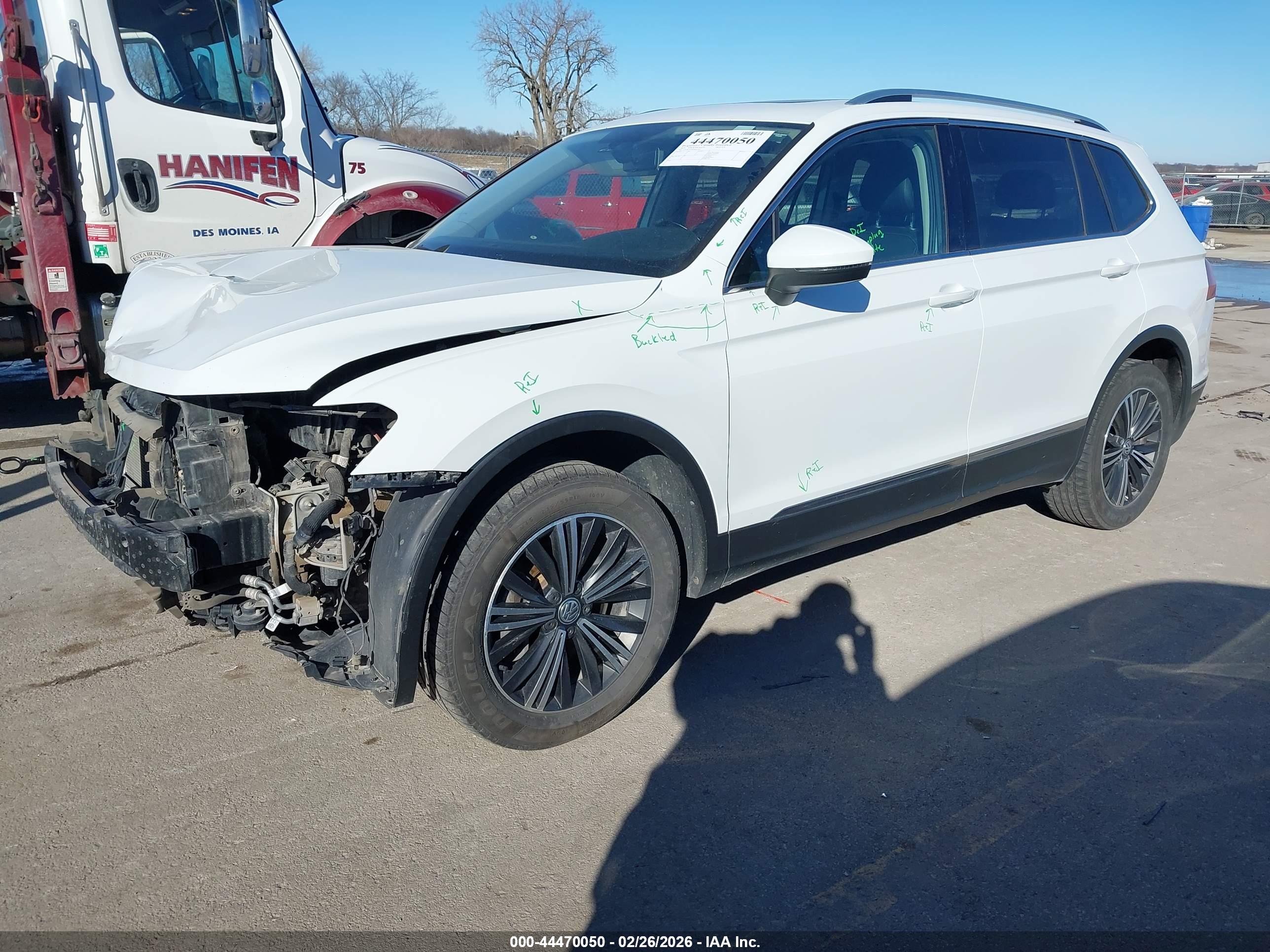 VOLKSWAGEN TIGUAN image 2