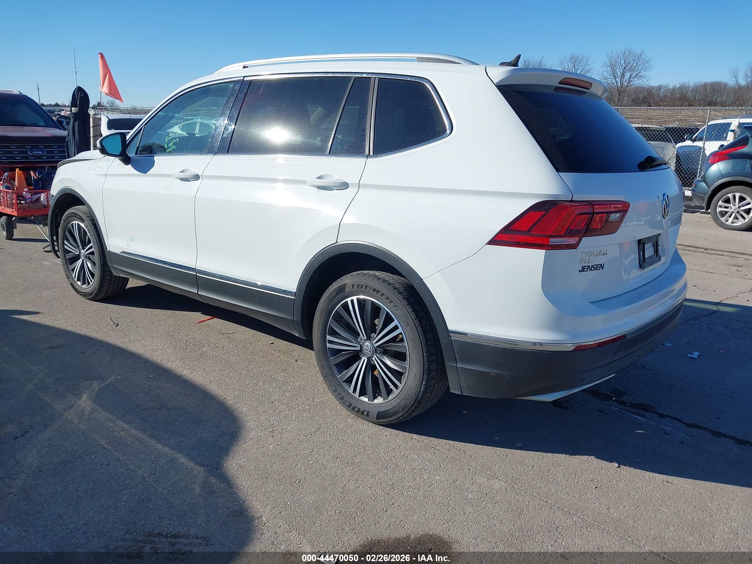 VOLKSWAGEN TIGUAN image 3