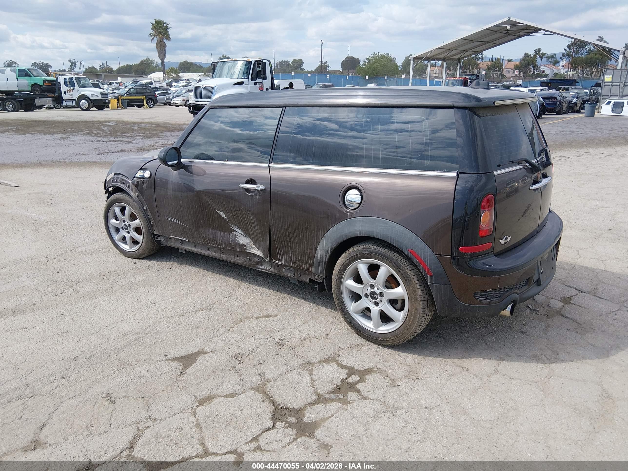 MINI COOPER image 3