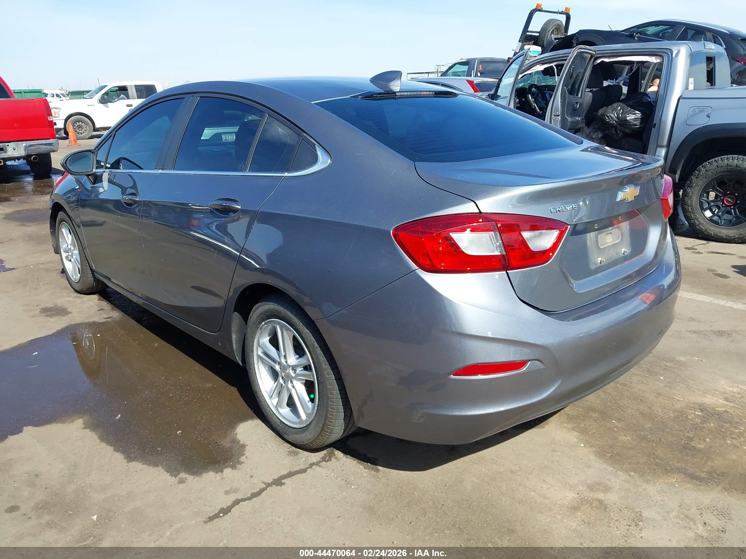 CHEVROLET CRUZE image 3