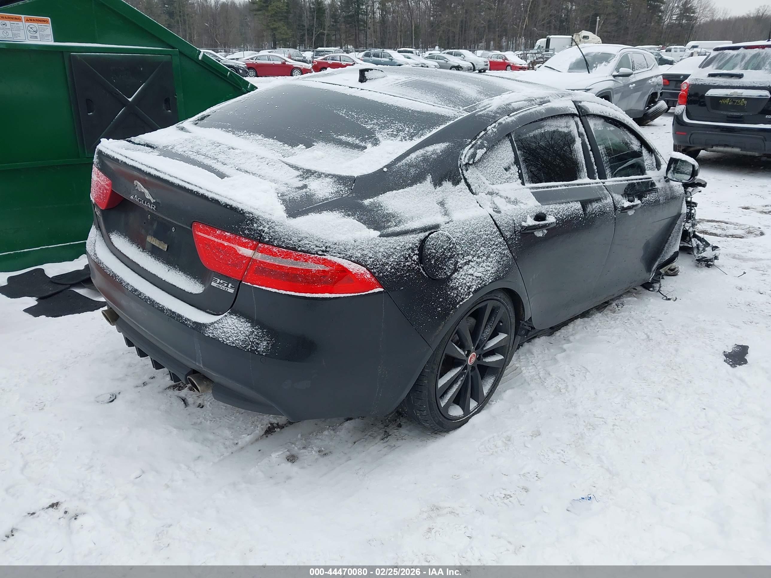 JAGUAR XE image 4