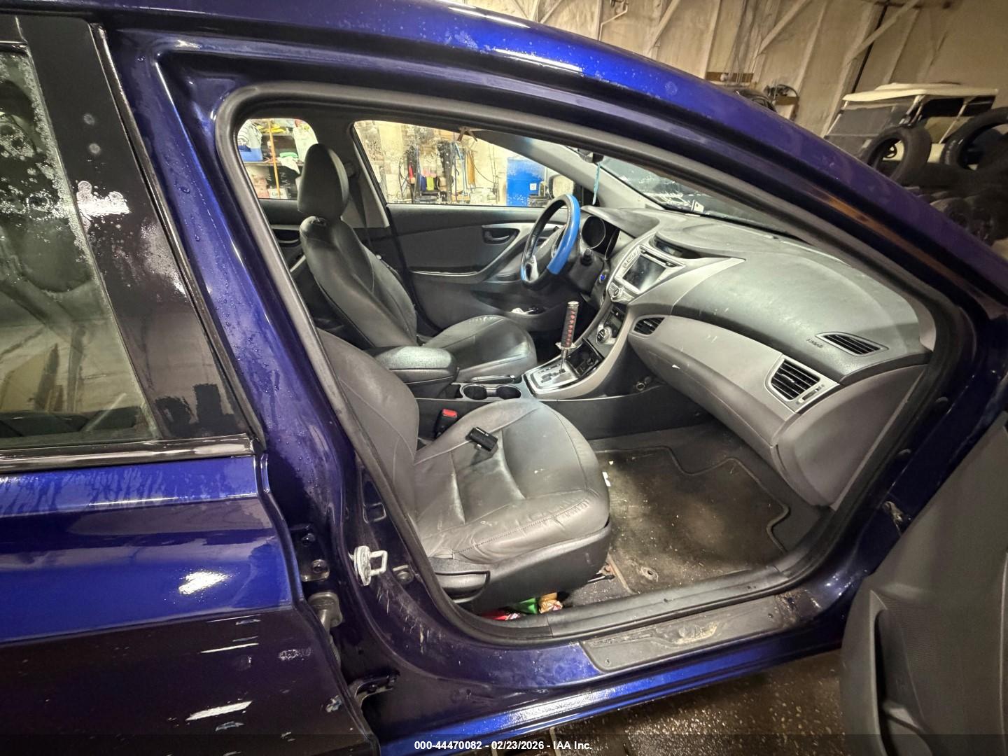 HYUNDAI ELANTRA image 5
