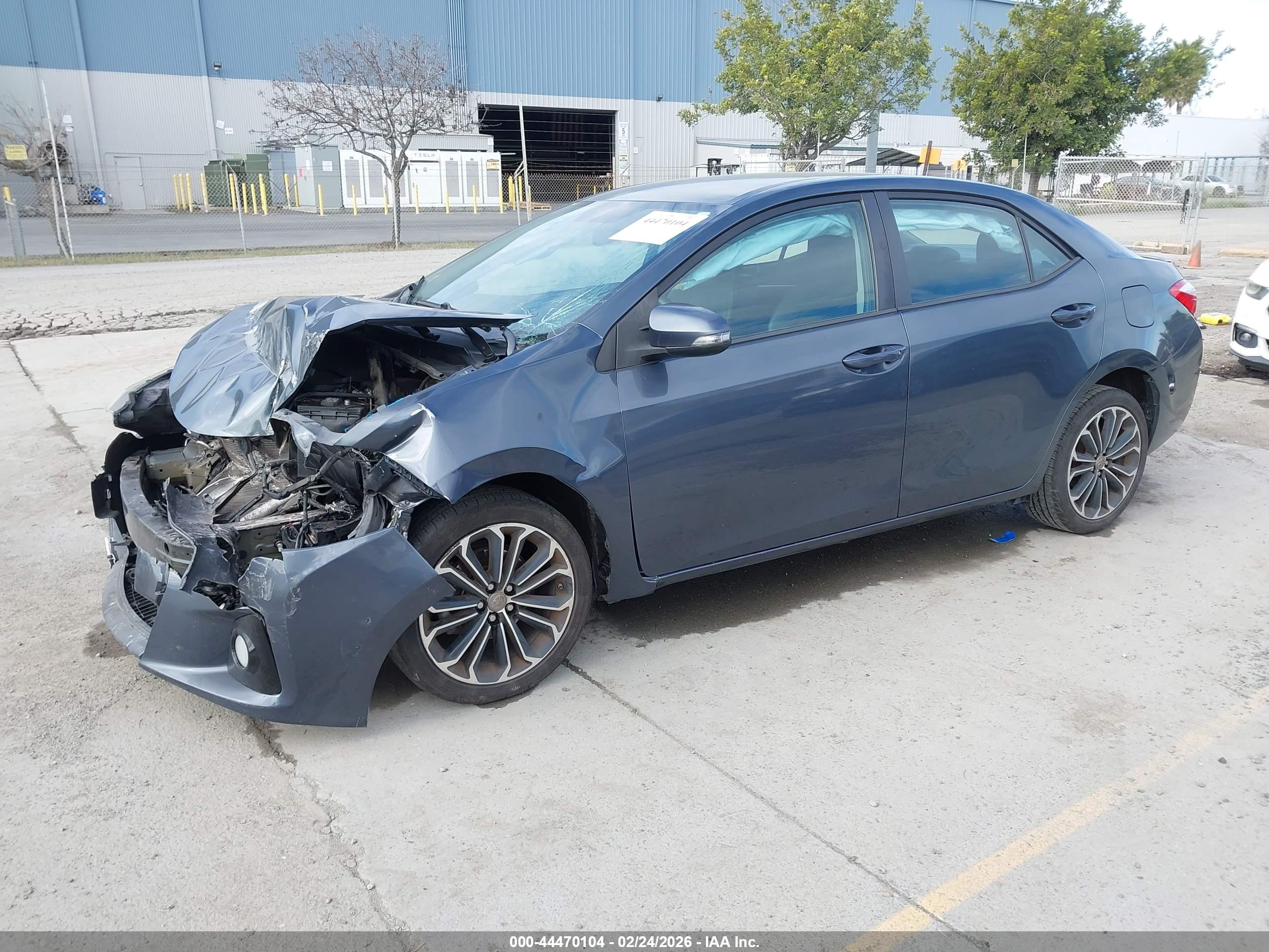 TOYOTA COROLLA image 2