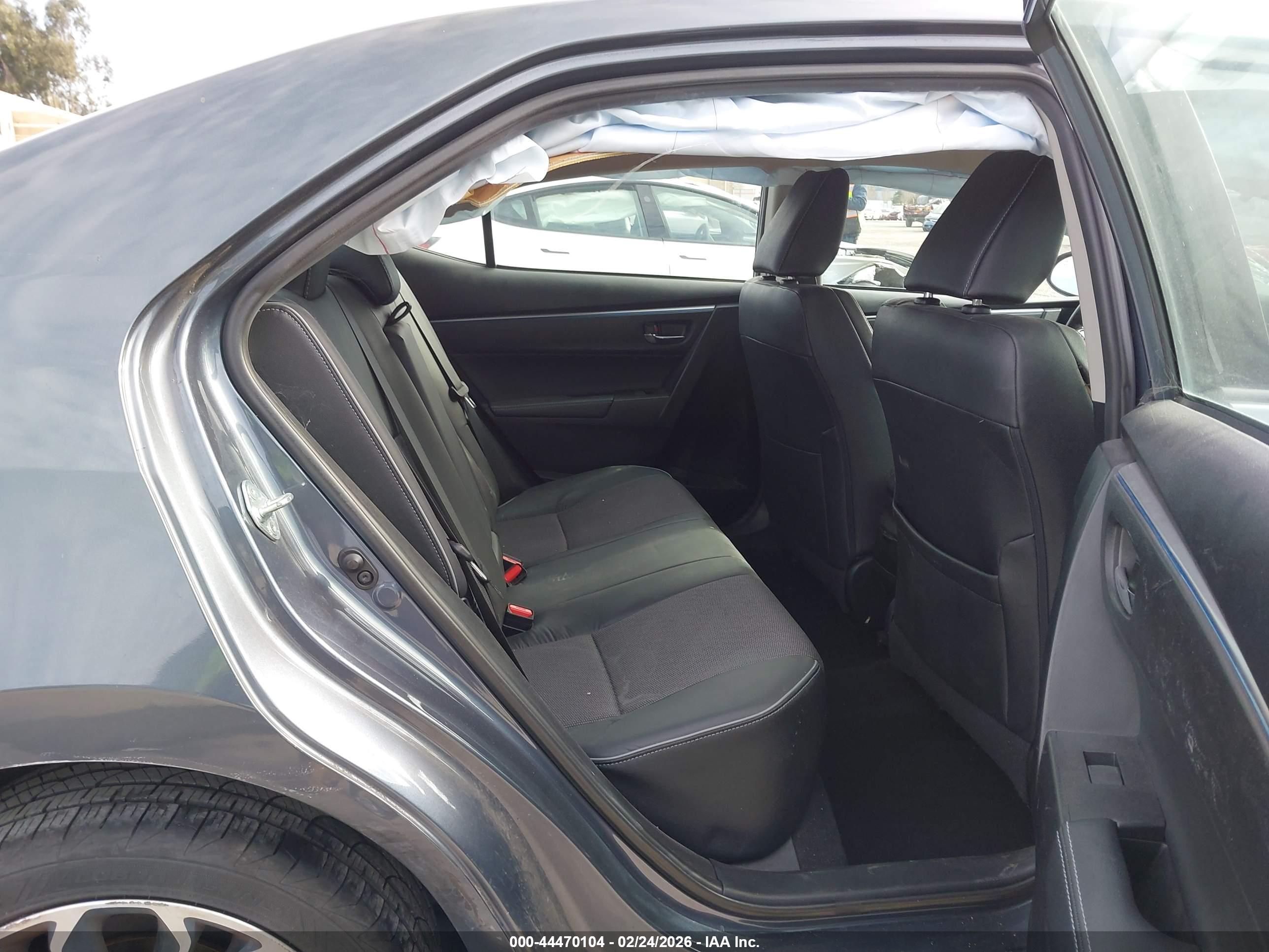 TOYOTA COROLLA image 8