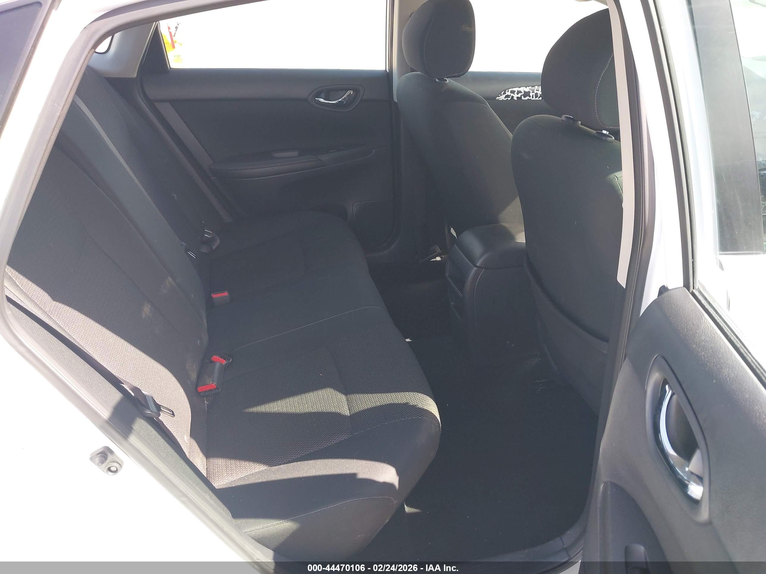 NISSAN SENTRA image 8
