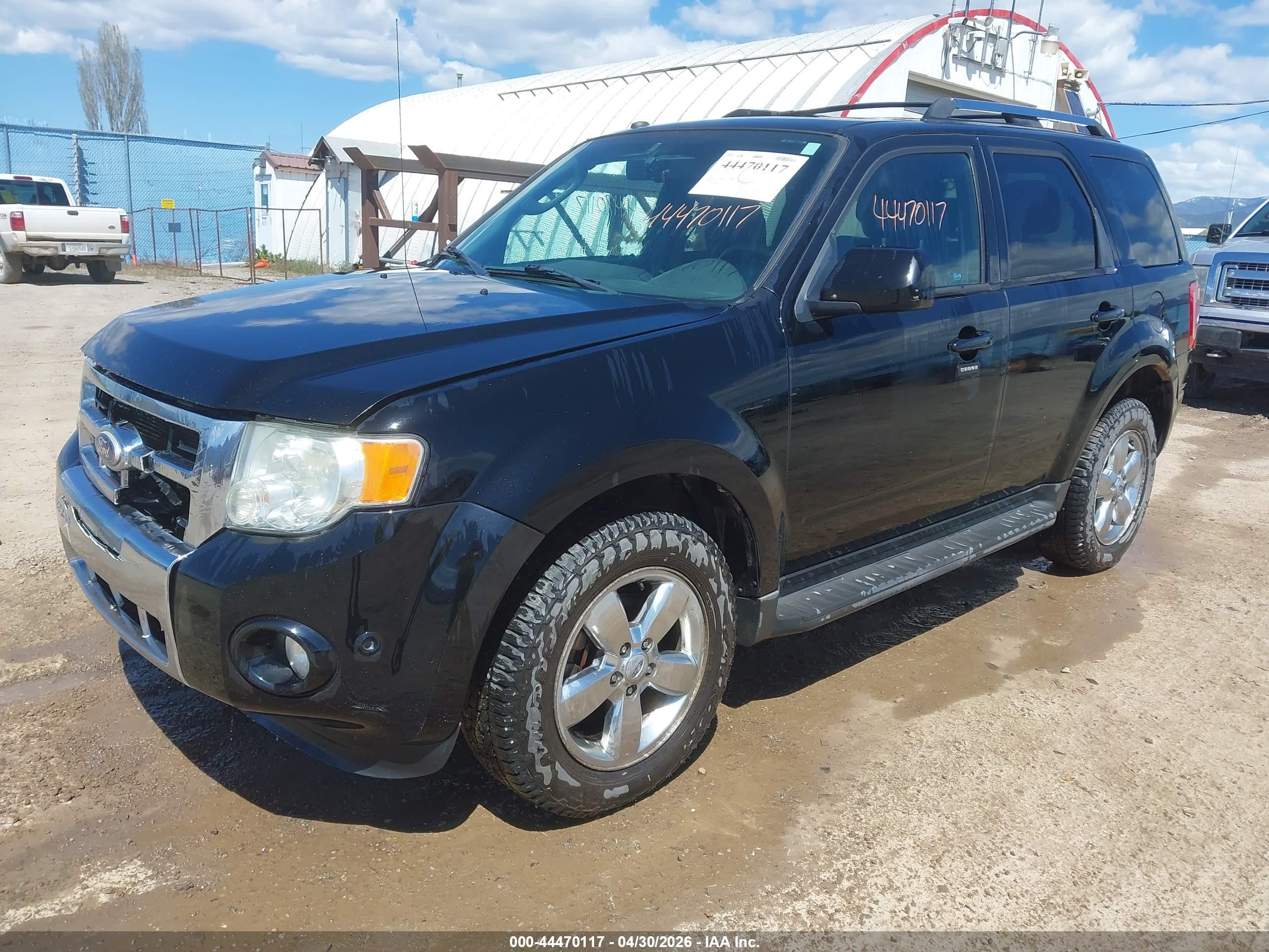 FORD ESCAPE image 2