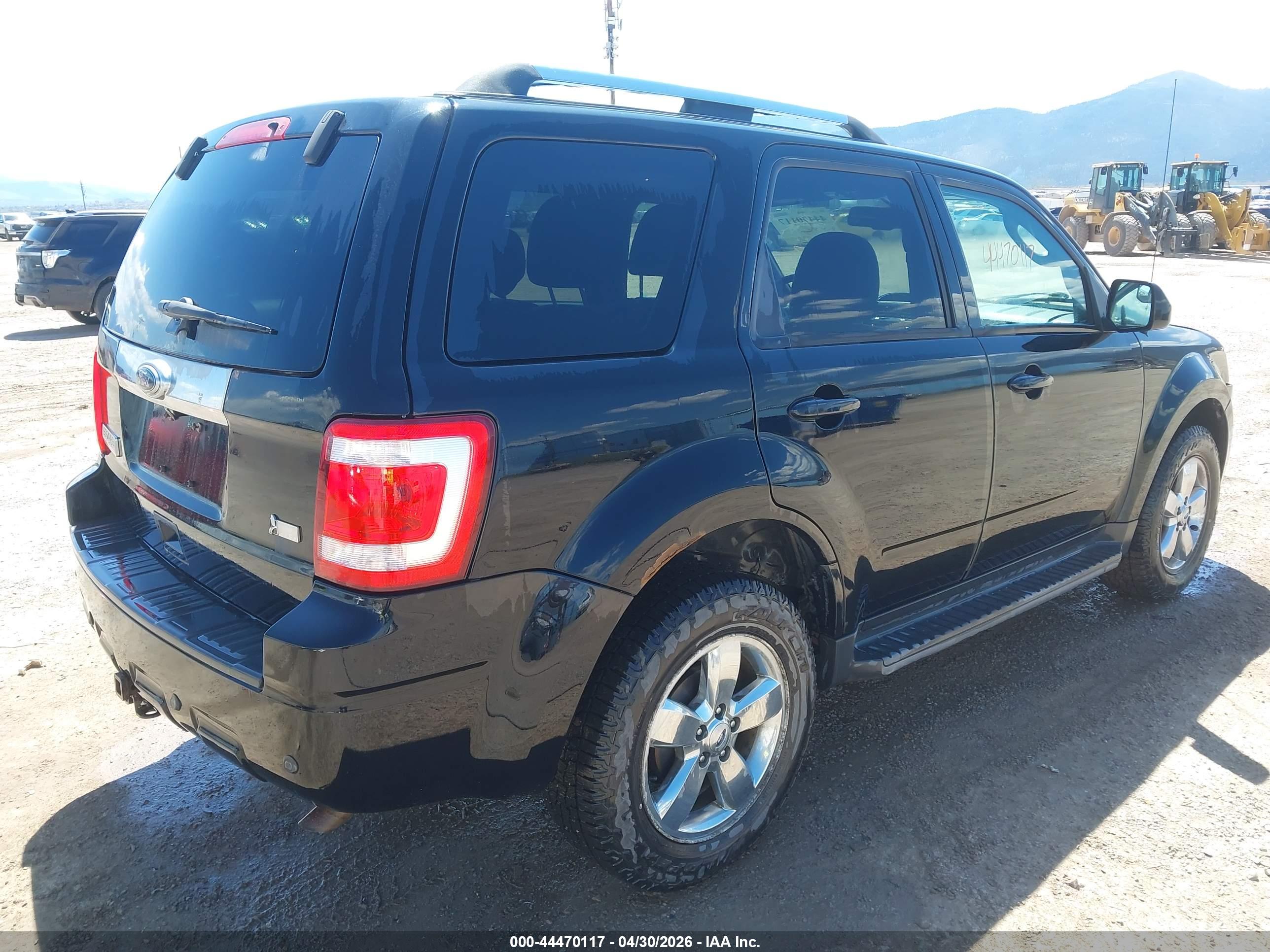 FORD ESCAPE image 4