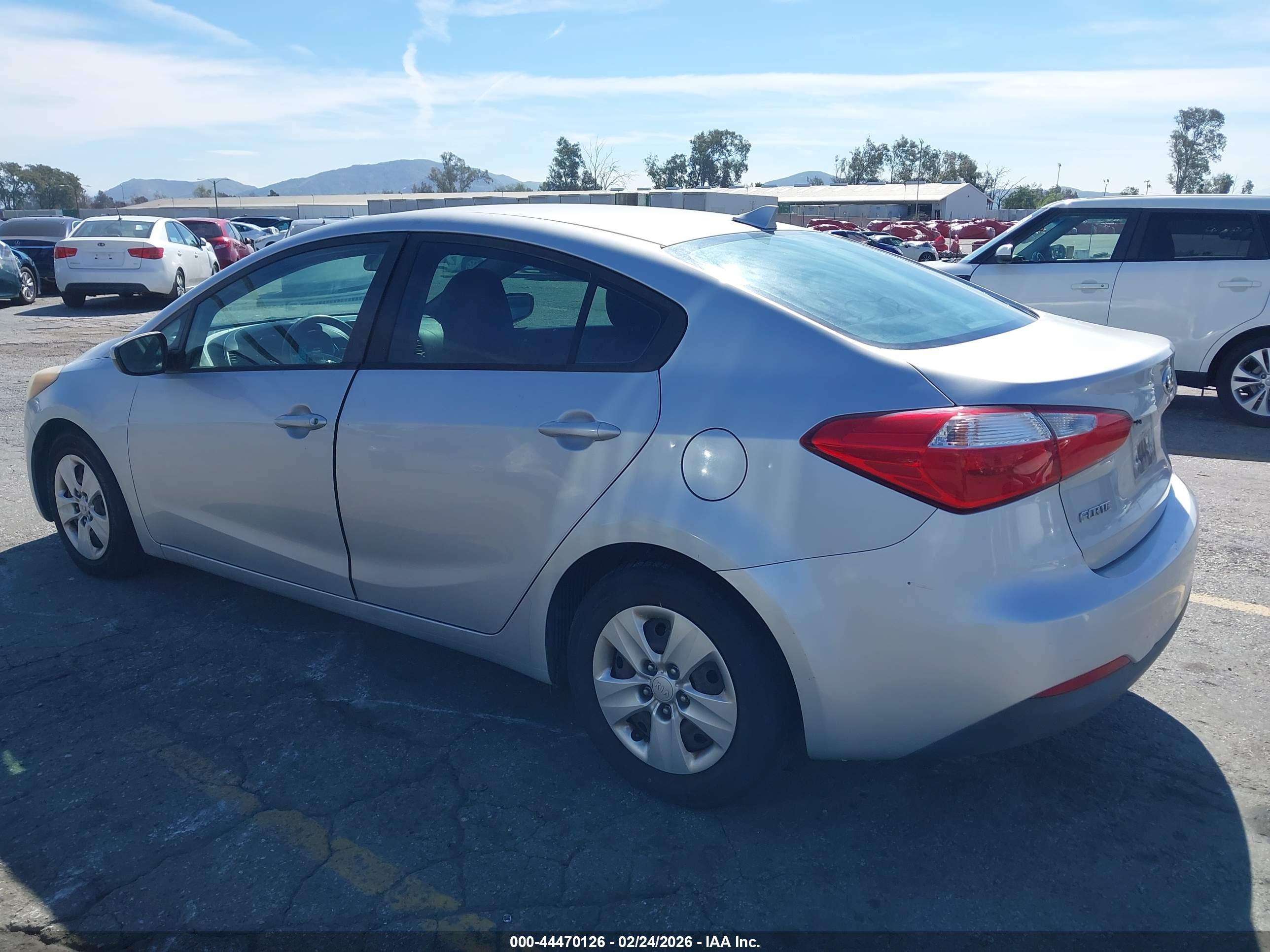 KIA FORTE image 3