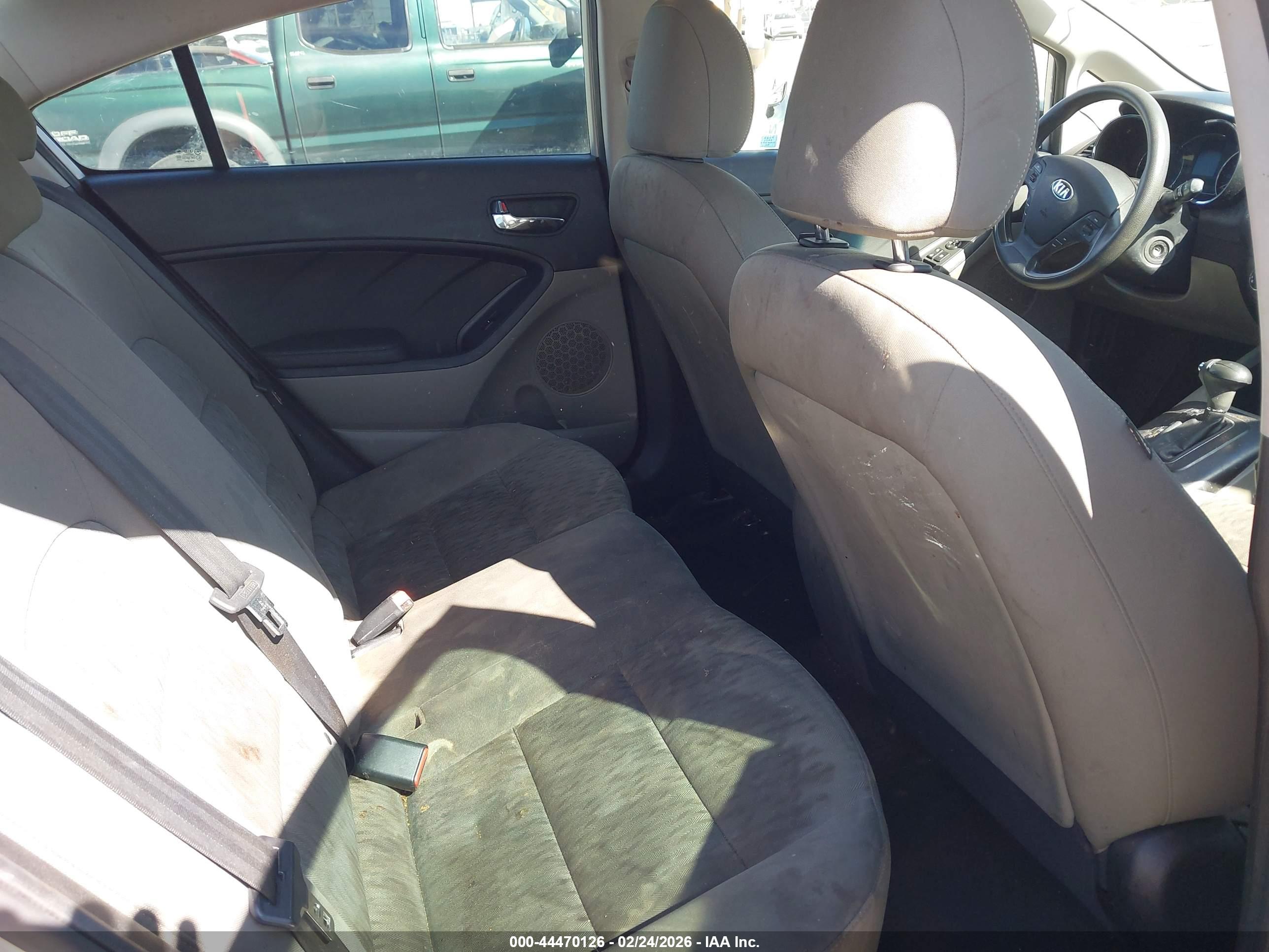 KIA FORTE image 8