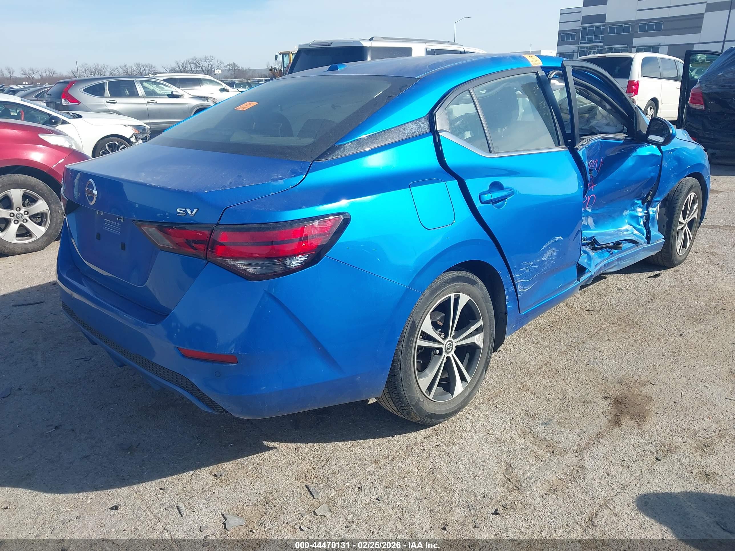 NISSAN SENTRA image 4