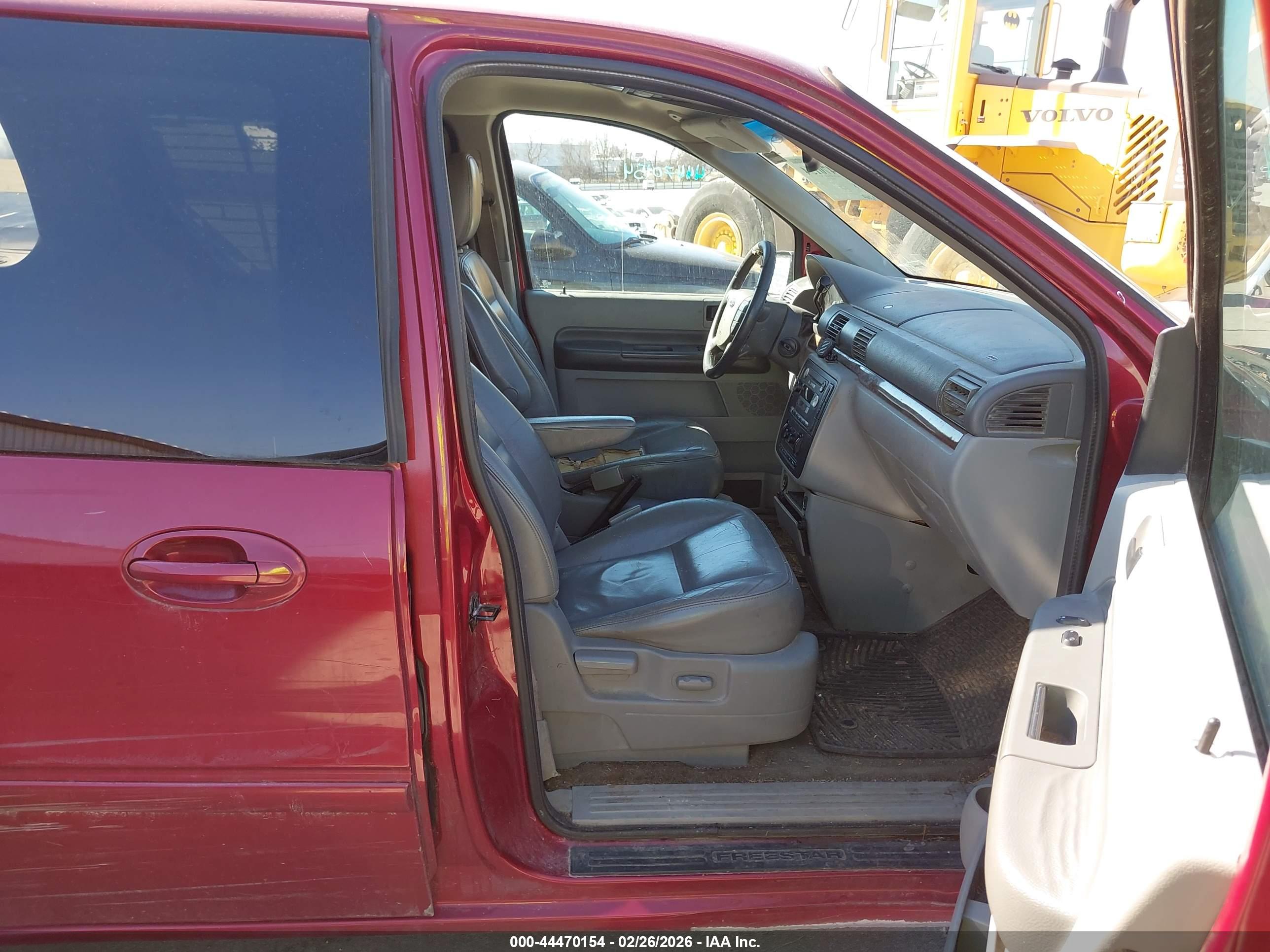 FORD FREESTAR image 5