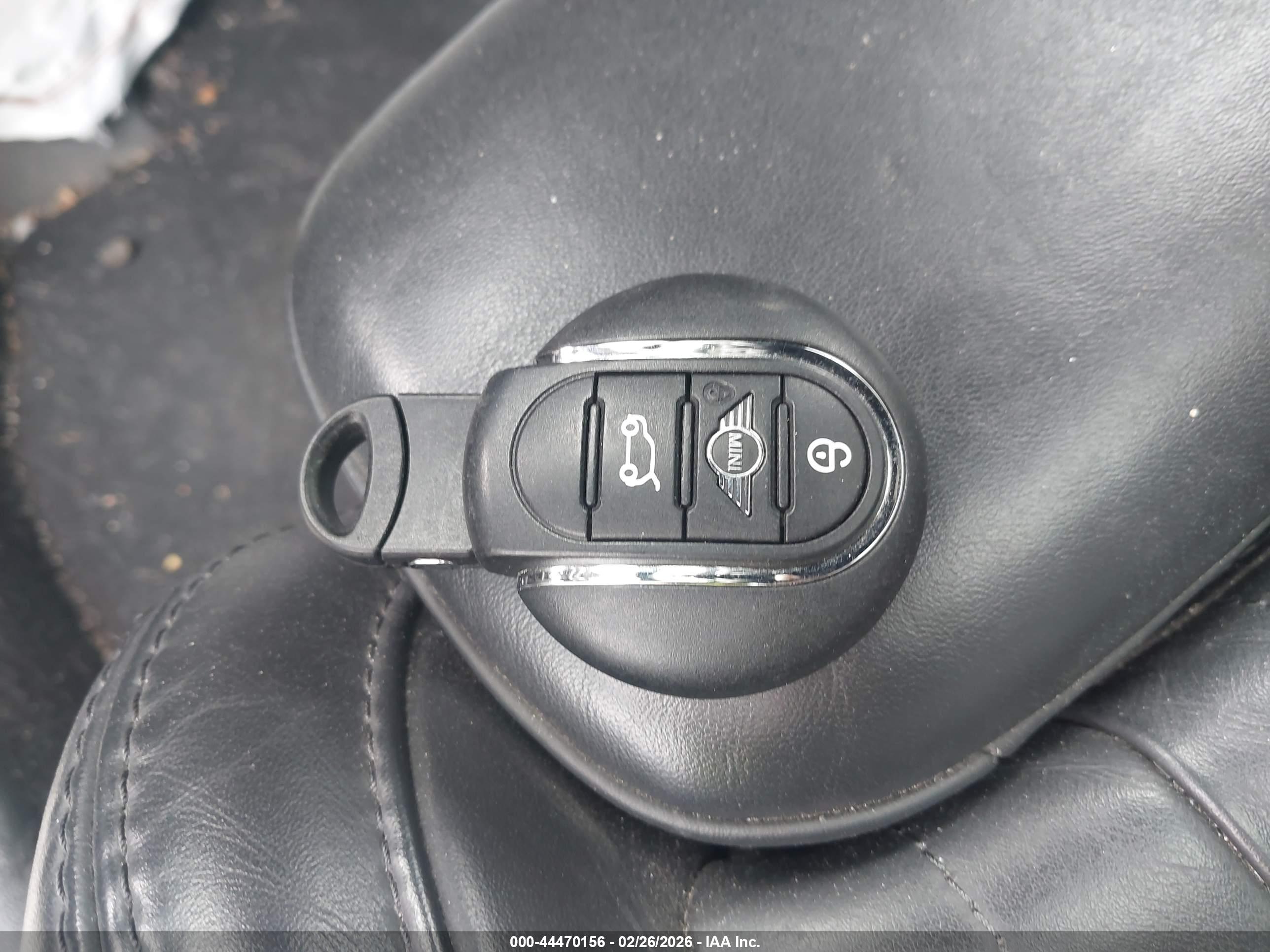MINI COUNTRYMAN image 11