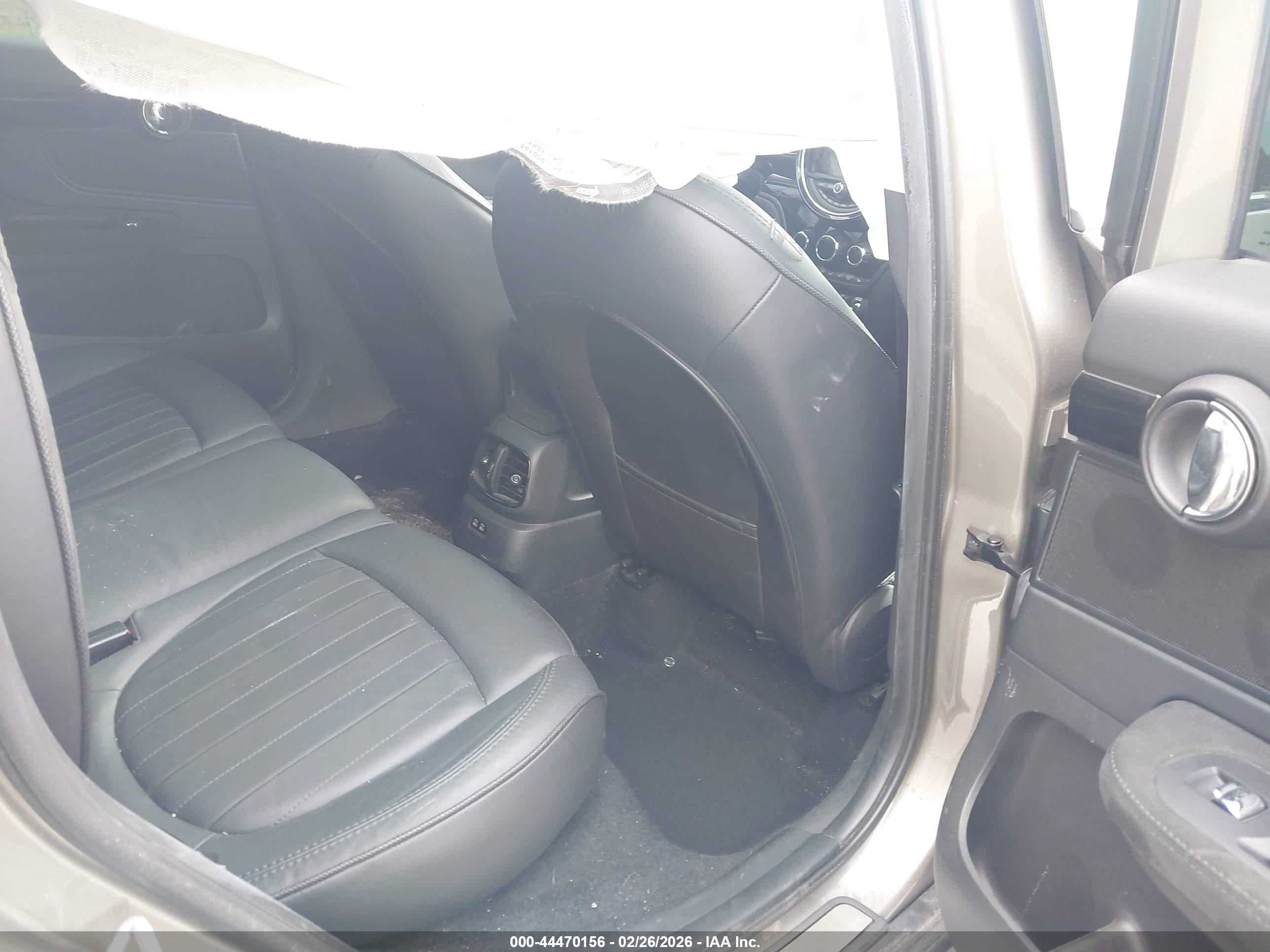MINI COUNTRYMAN image 8